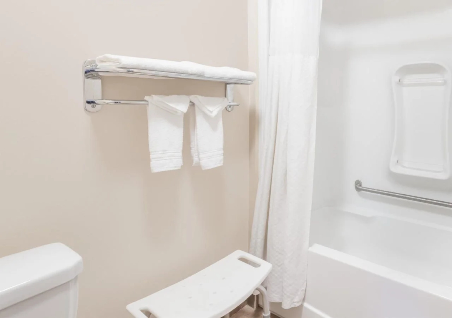 Park Hill Inn & Suites