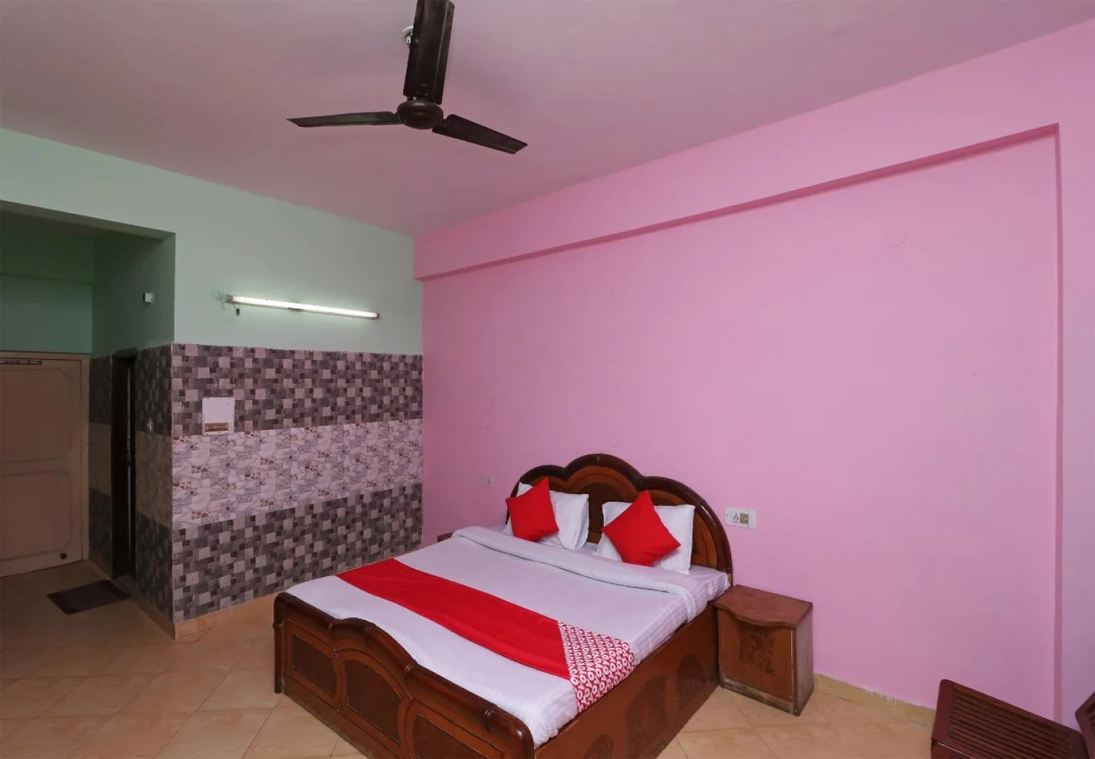Hotel Vishwamitra By OYO Rooms