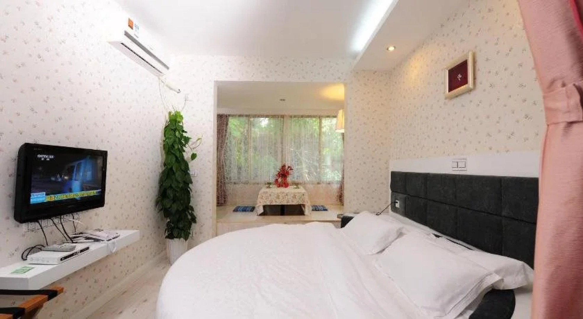 V. HOME Inn (Yangshuo West Street Branch)