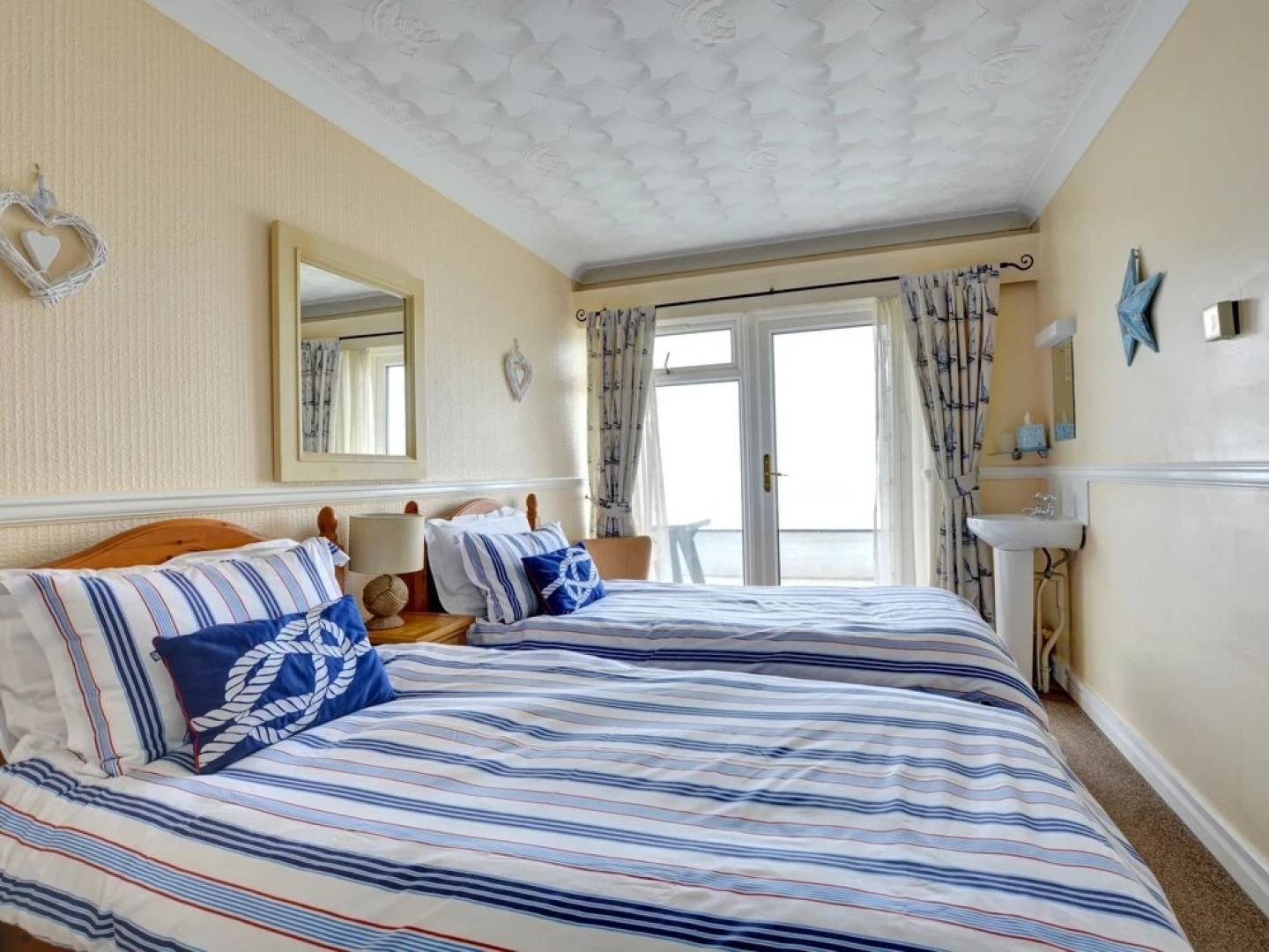 Spacious Apartment in Saundersfoot With Terrace