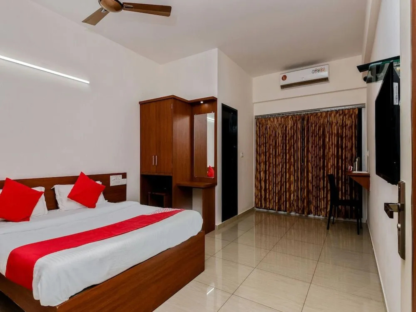 Oyo 23999 Samruddhi Lodge