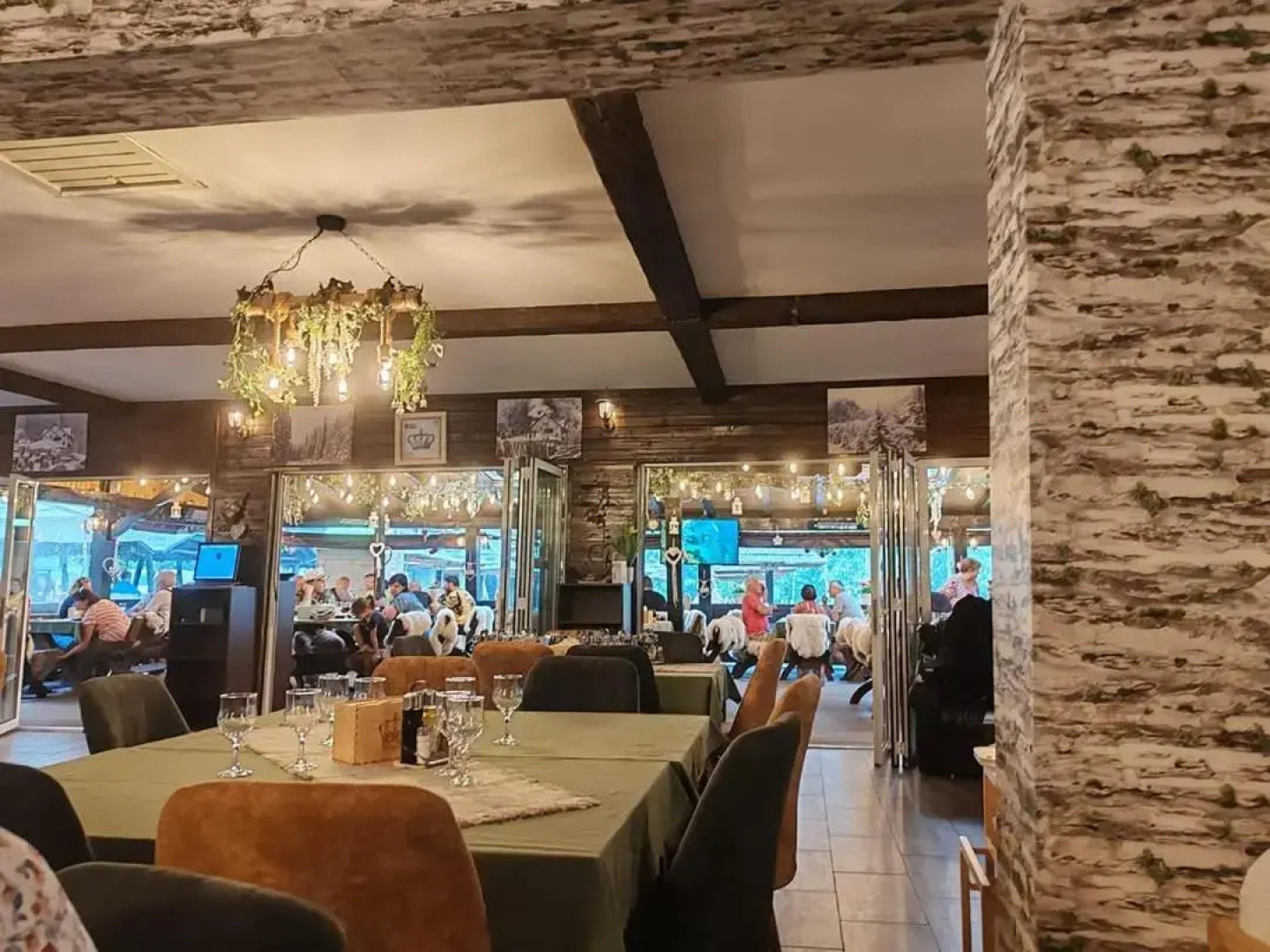 Hotel Popasul Regelui Transalpina