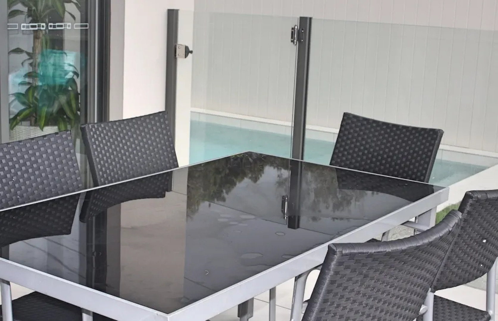 Holiday With A View Lowry Street