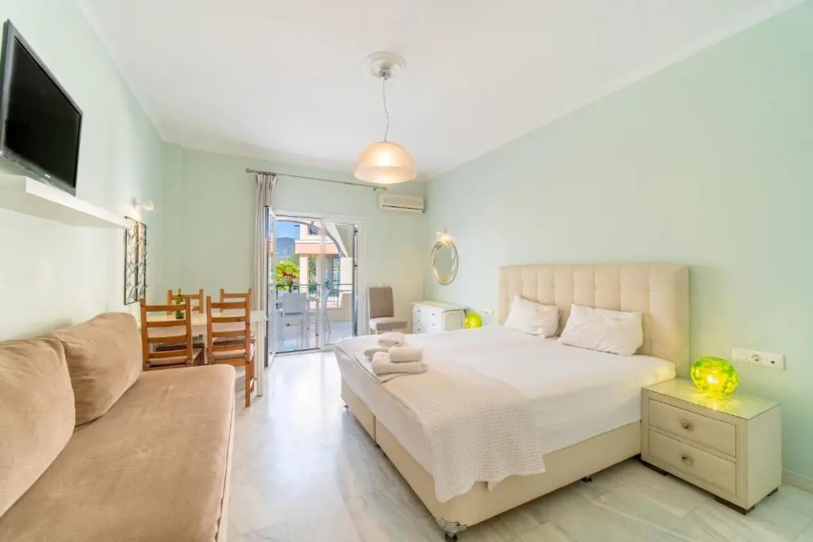 Saint Nicholas Beach Studio I