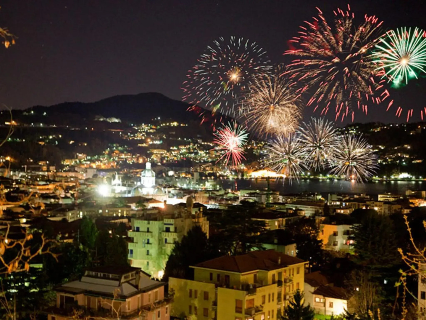 Silky House with Private Parking