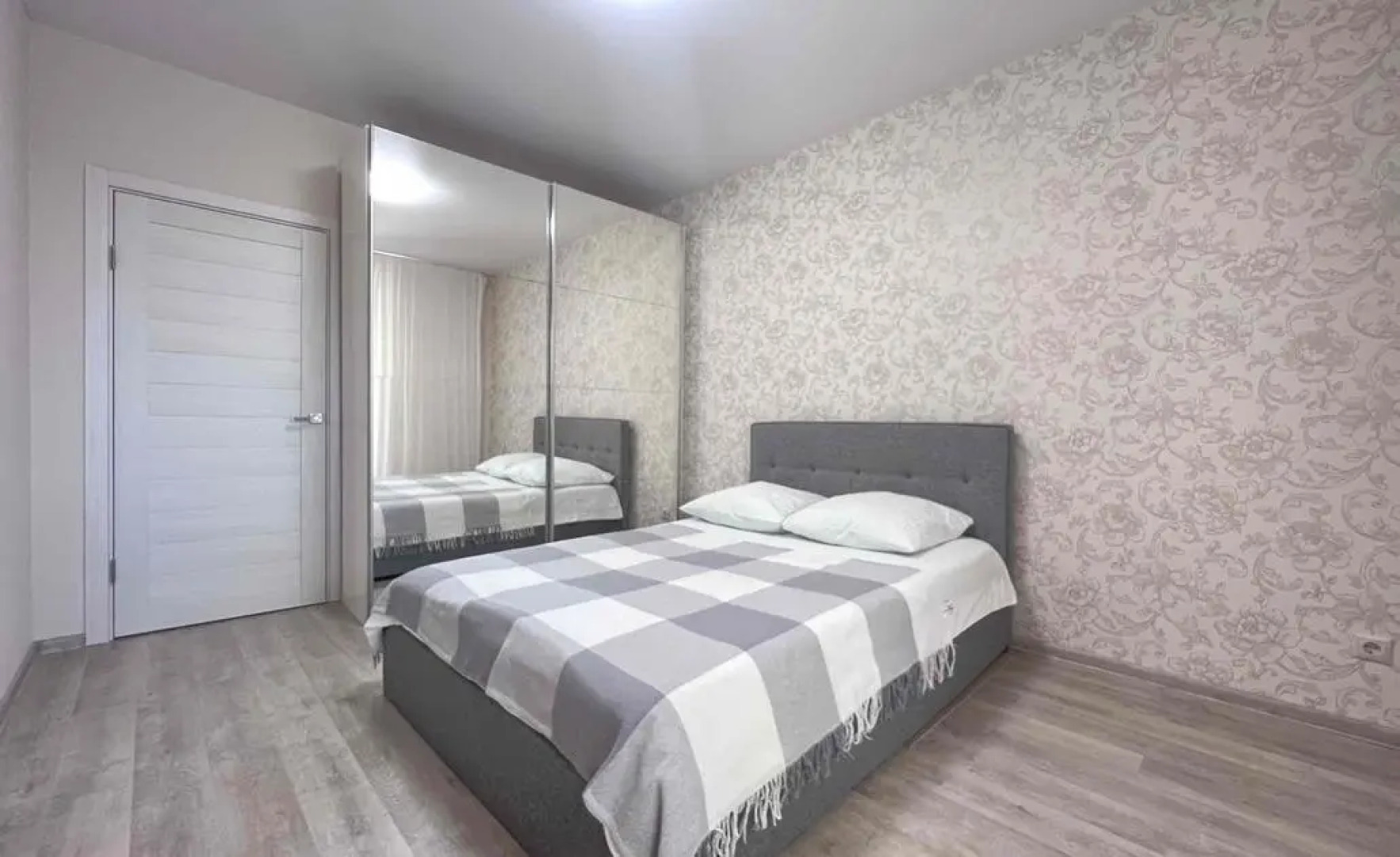 КвартАл на проспекте Маркса 93