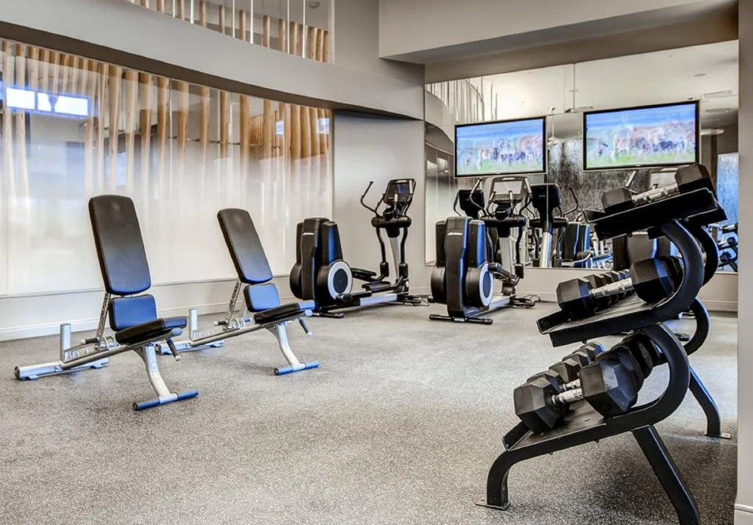 Global Luxury Suites at Metropolitan North