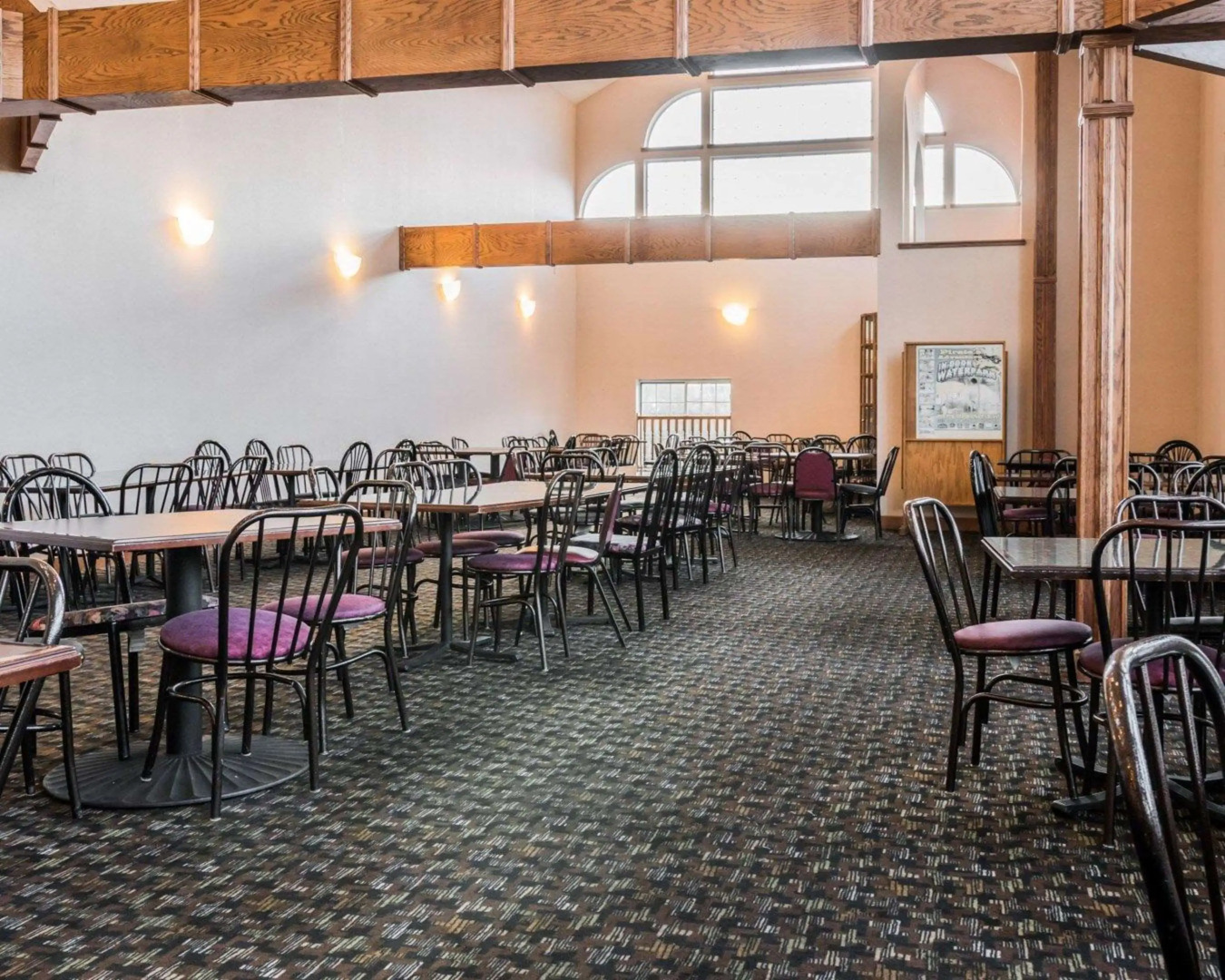 Clarion Hotel Mackinaw City Beachfront