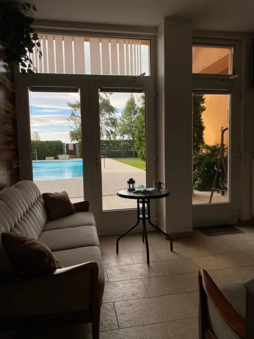 Viktria Vzparti Medencs Apartman