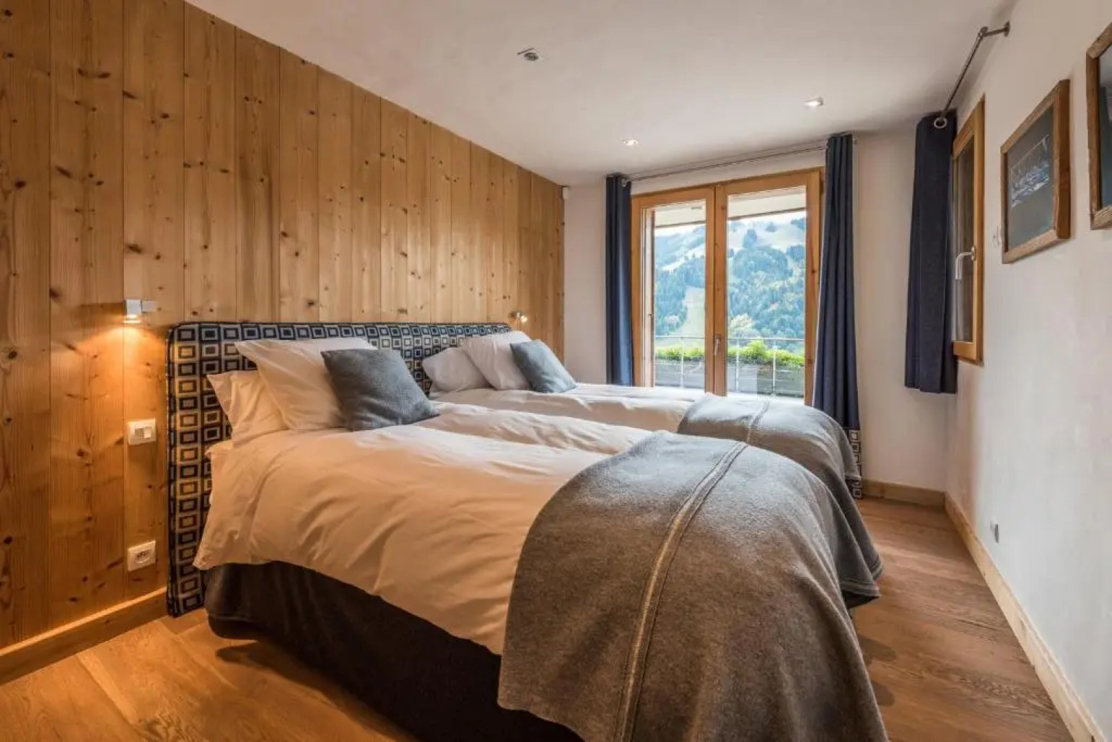 Omaroo Chalets Morzine - By EMERALD