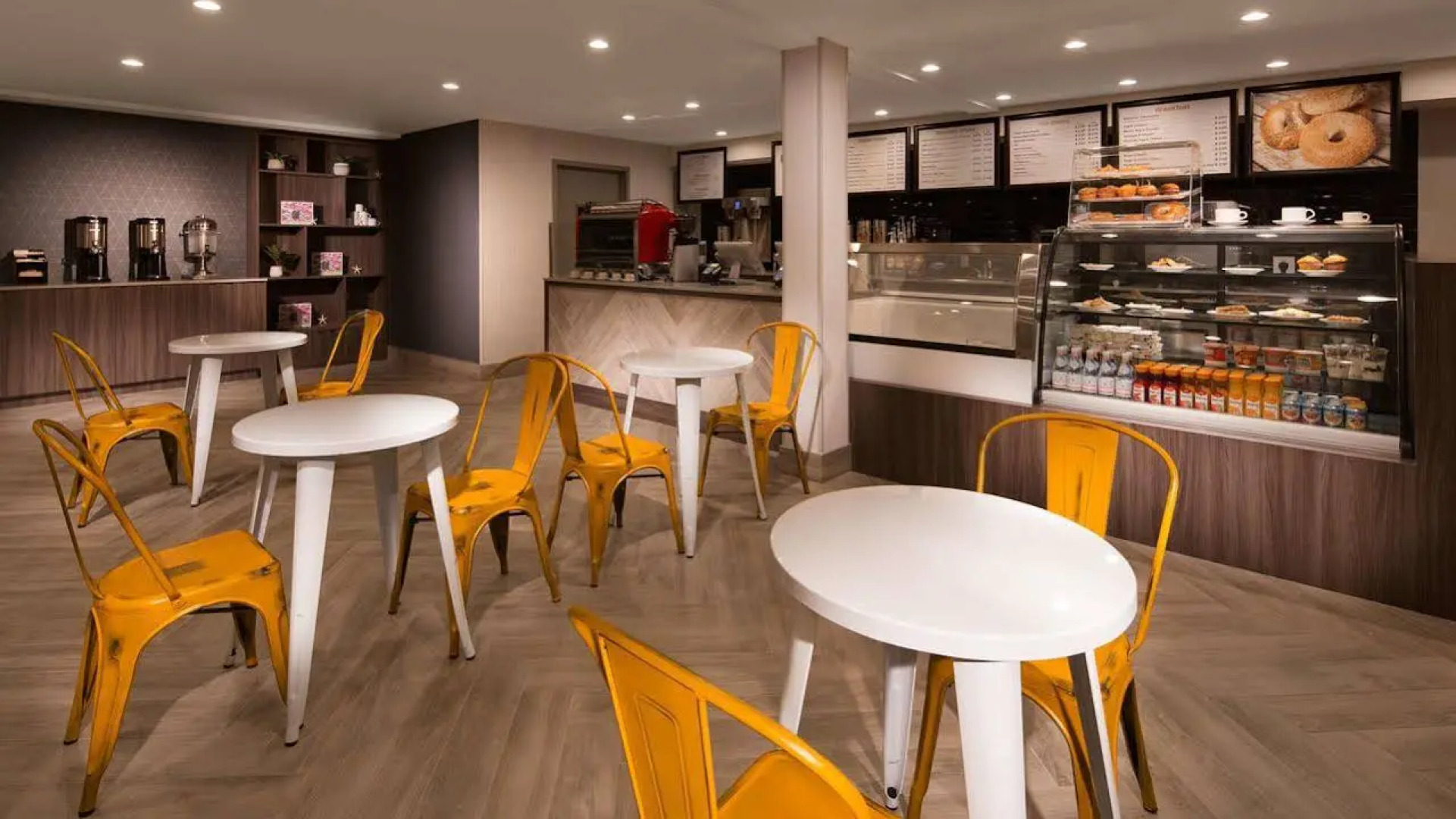 Aiden by Best Western Cape Cod - West Yarmouth