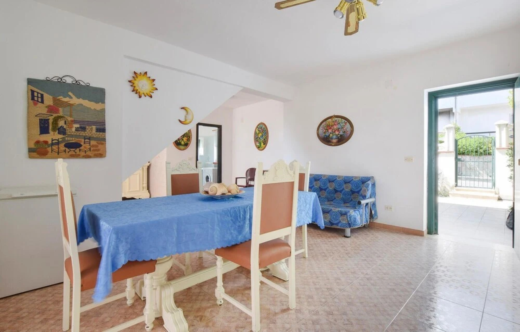 Stunning Home in Roseto Capo Spulico With 4 Bedrooms