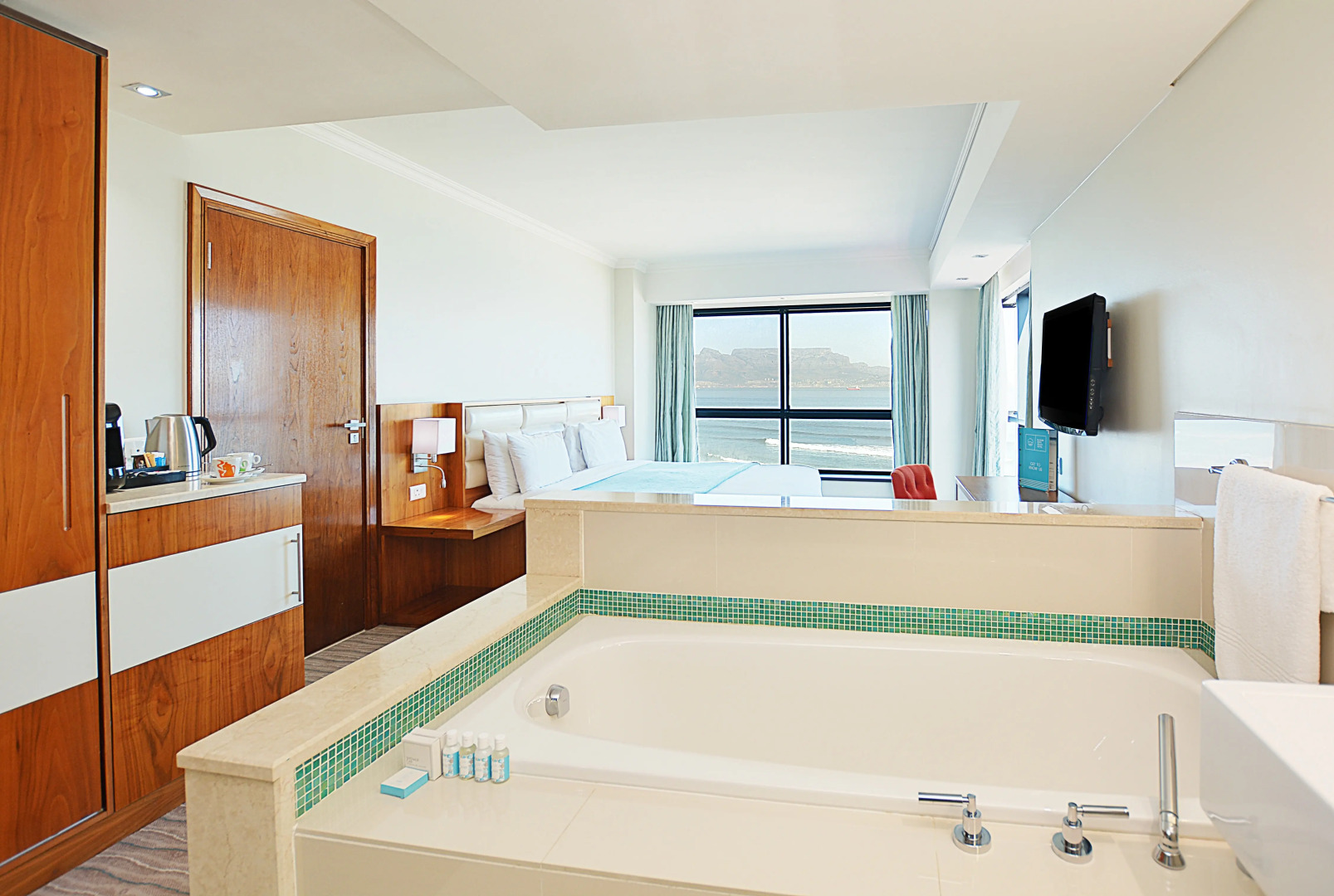 Blaauwberg Beach Hotel