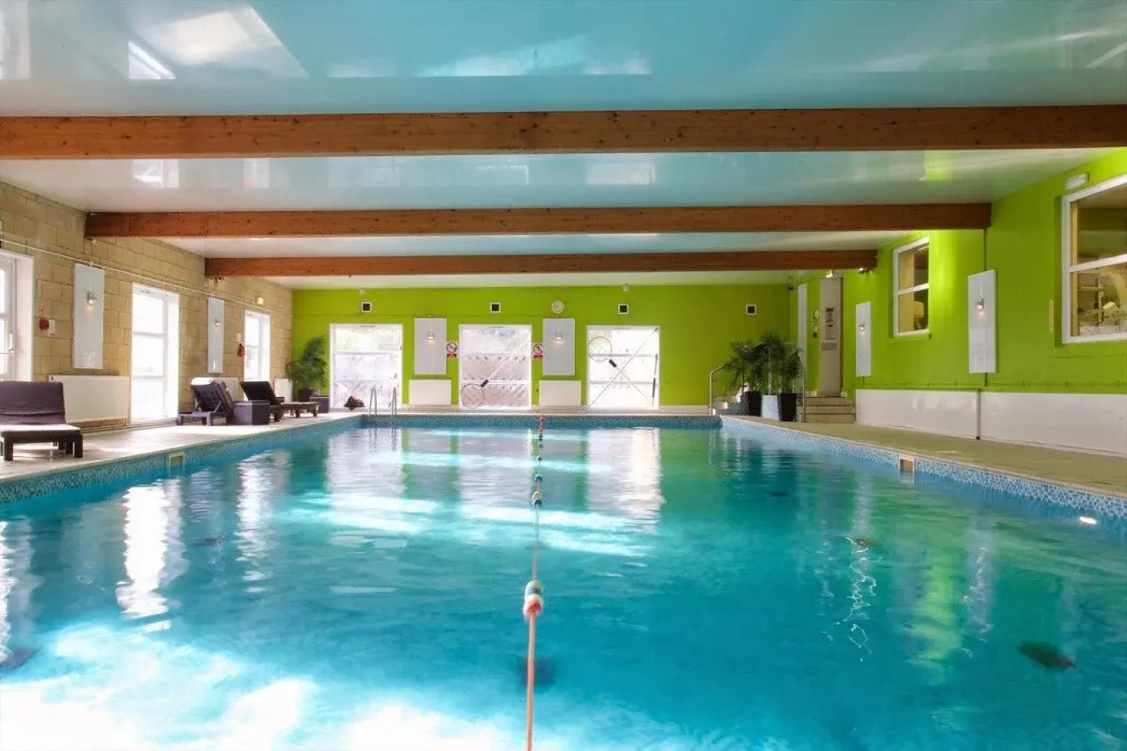 Manchester Airport Stanley Hotel by Belvilla