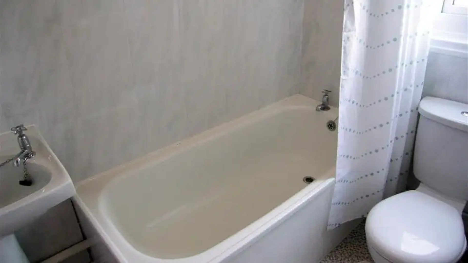 Freshwater Bay Hol Vge 256