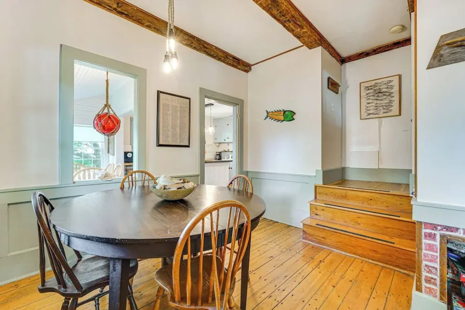 Charming Cottage w/ Patio, Walk to Boothbay Harbor