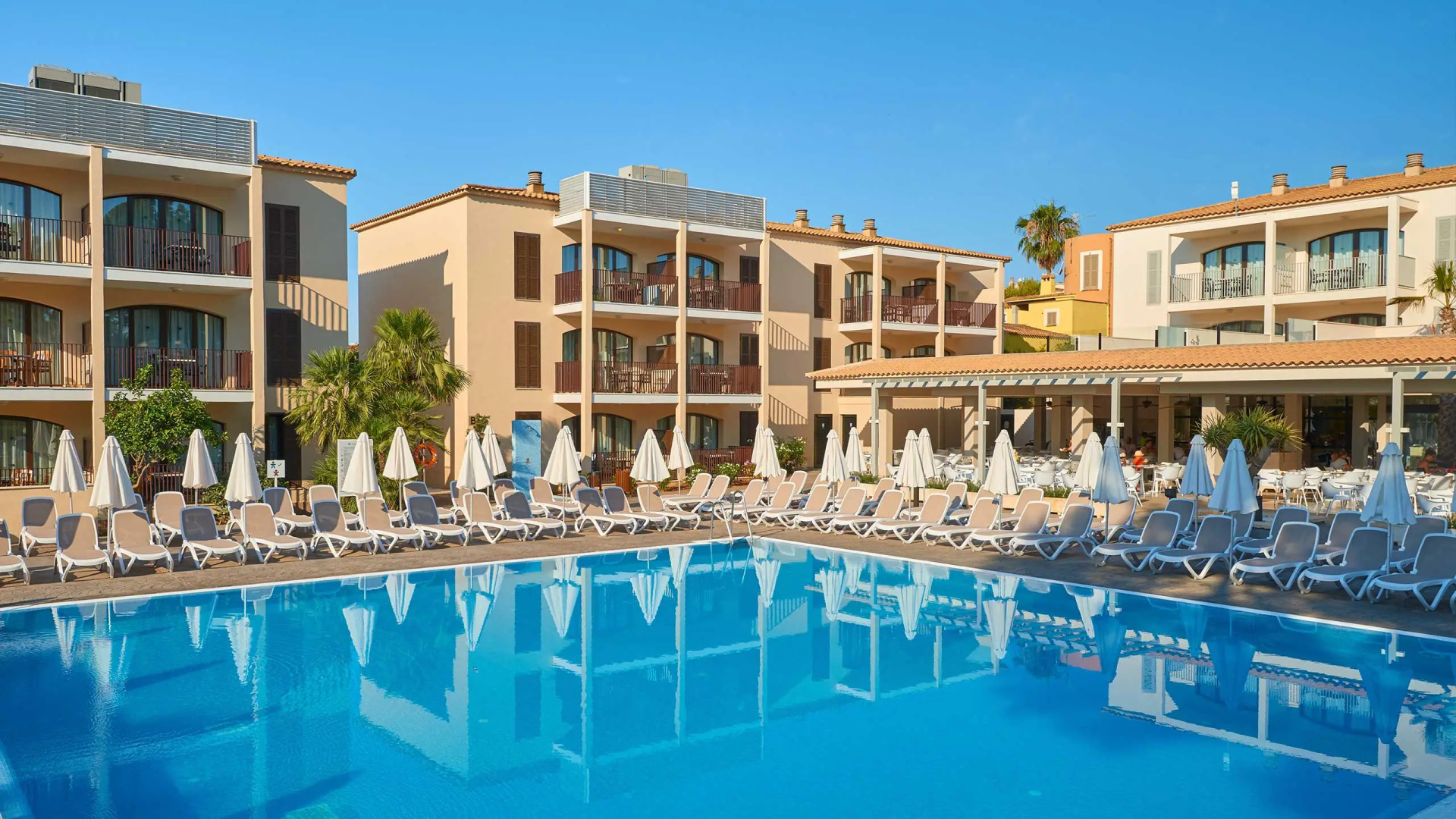 Protur Floriana Resort Aparthotel