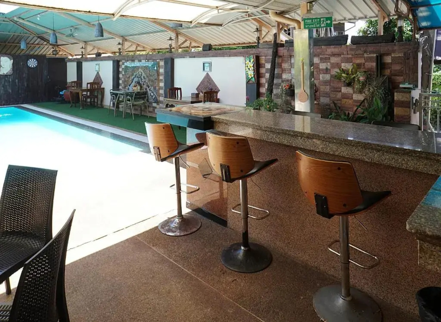 Thomas Udon Thai House Resort & Hotel