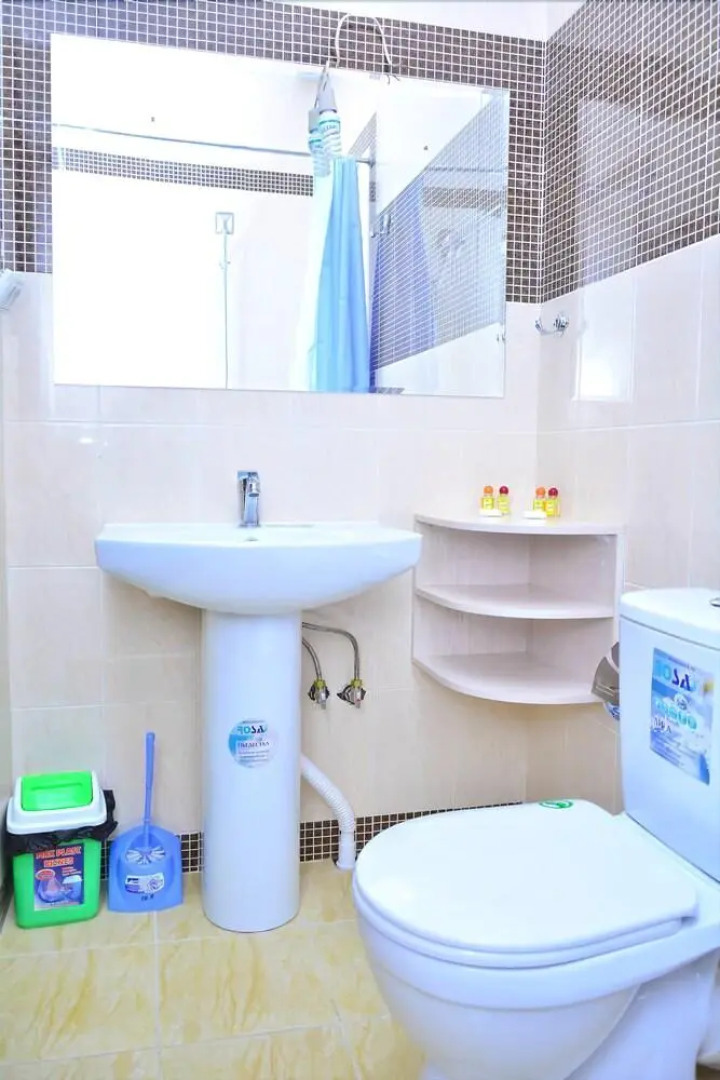 Узбегим Плаза