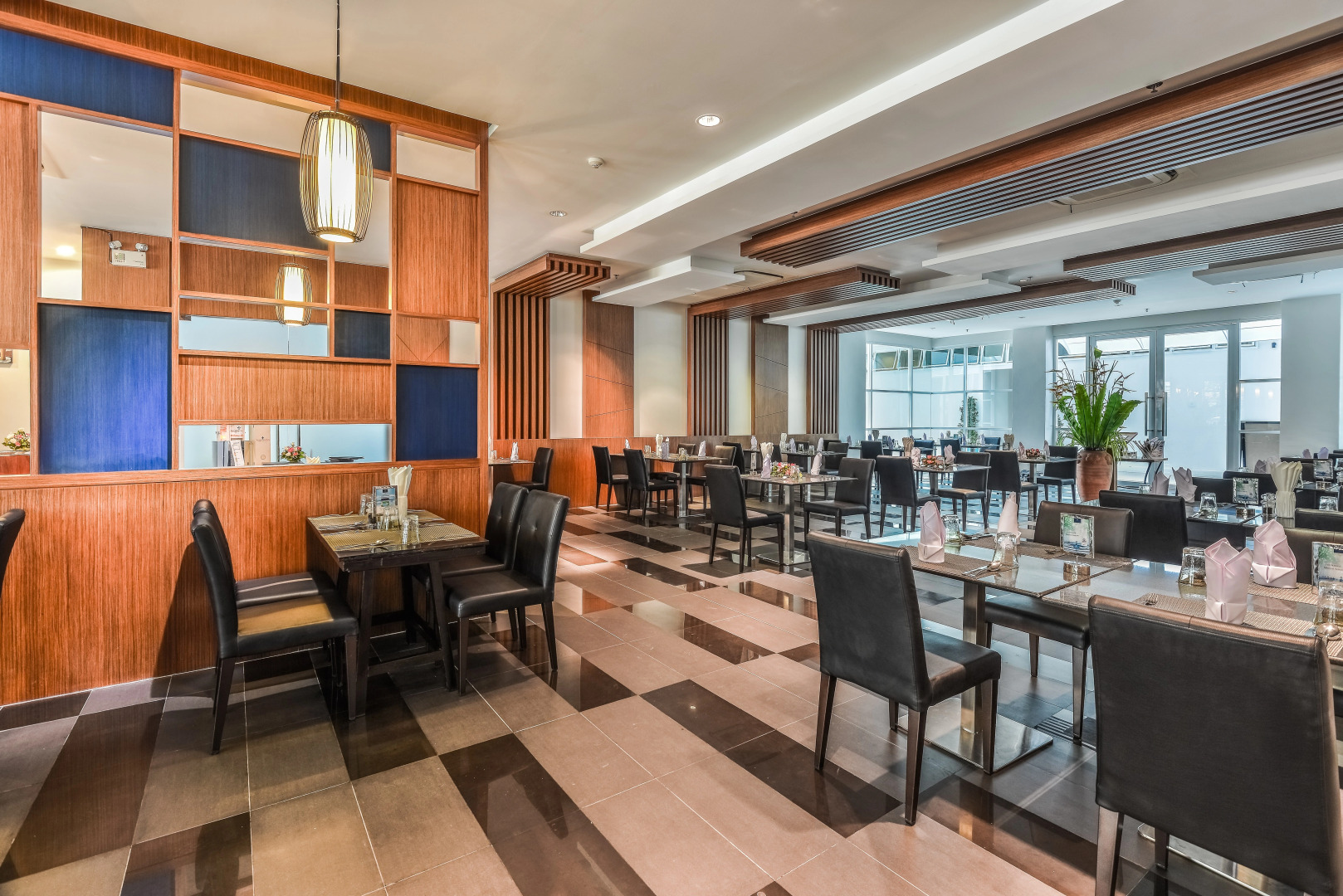 Курортный отель Fishermen's Harbour Urban Resort