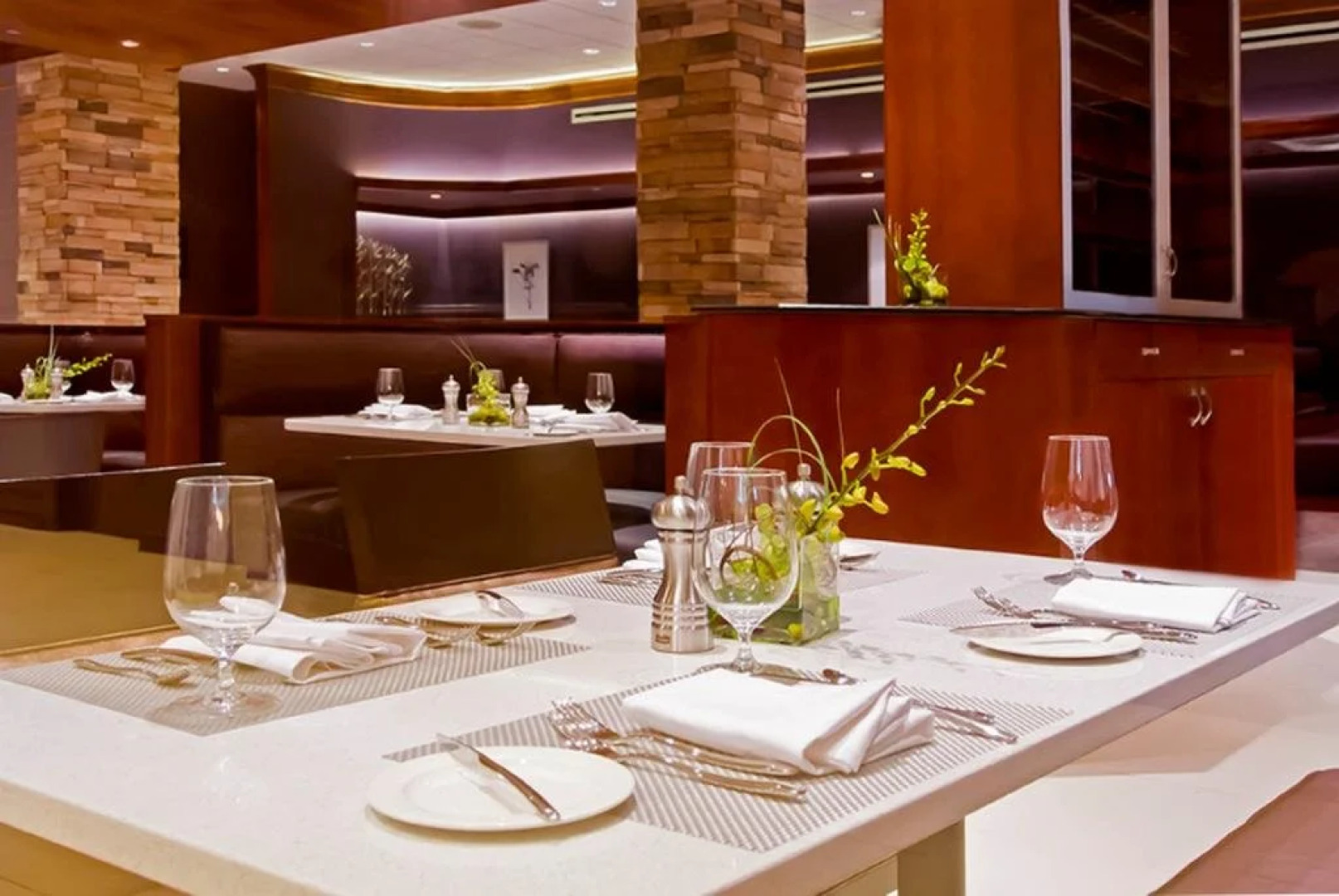 Bushkill Inn & Conference Center