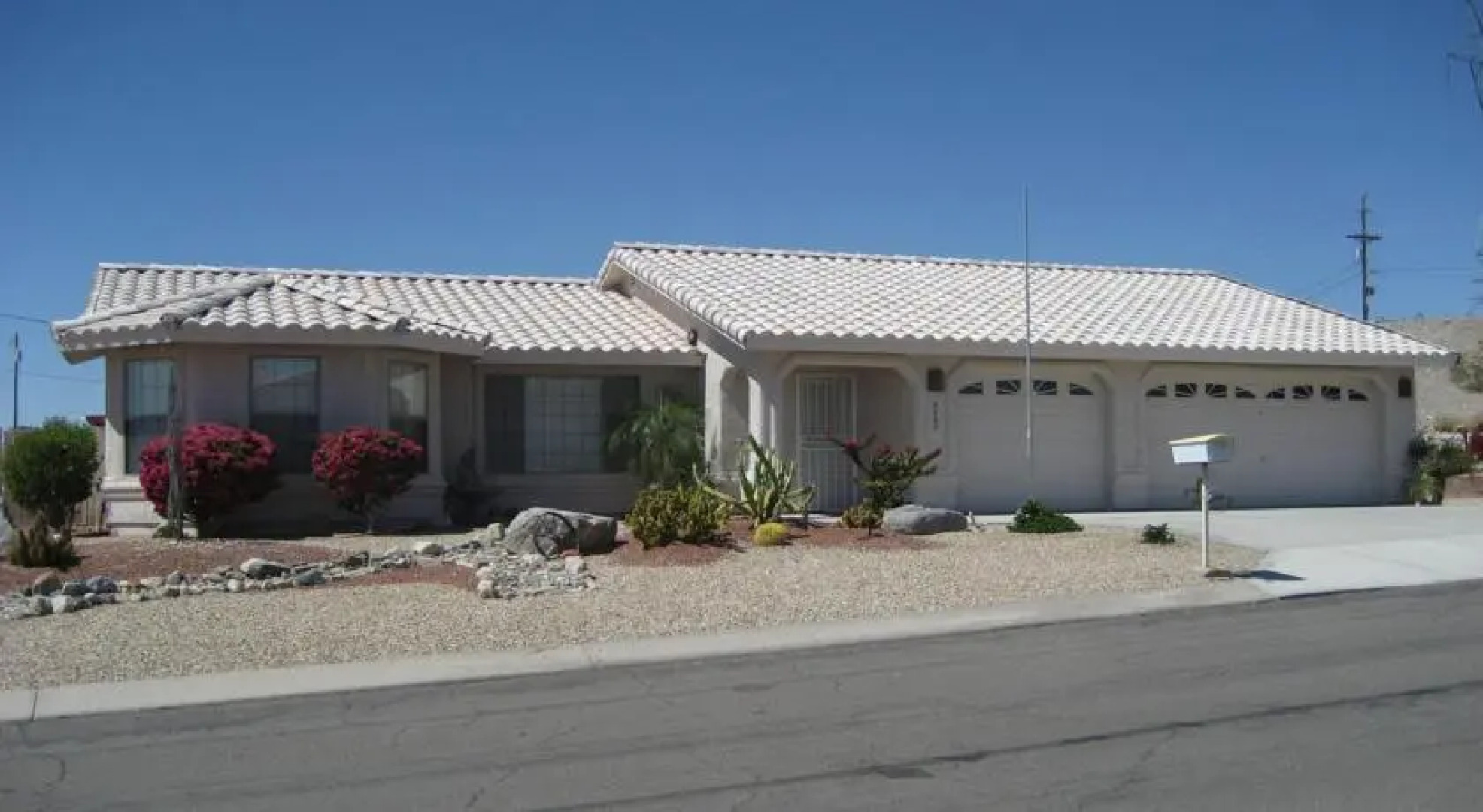 Sombrero Sunset by Destination Havasu