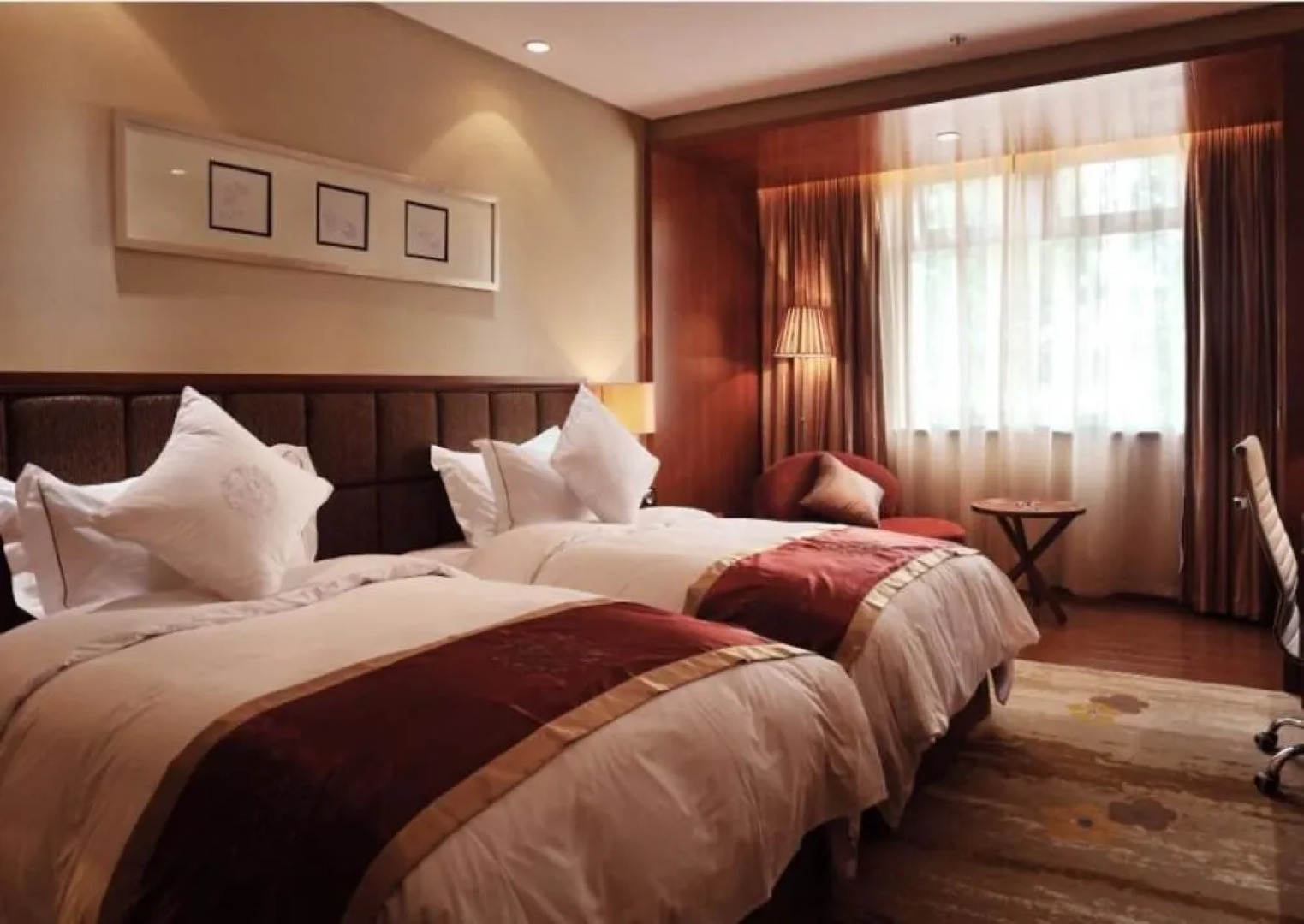 Hentique Huijin Resort Hotel