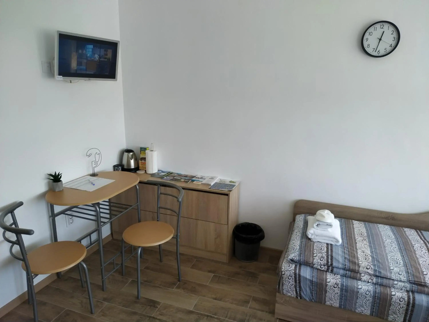 Top Center Nice View Studio