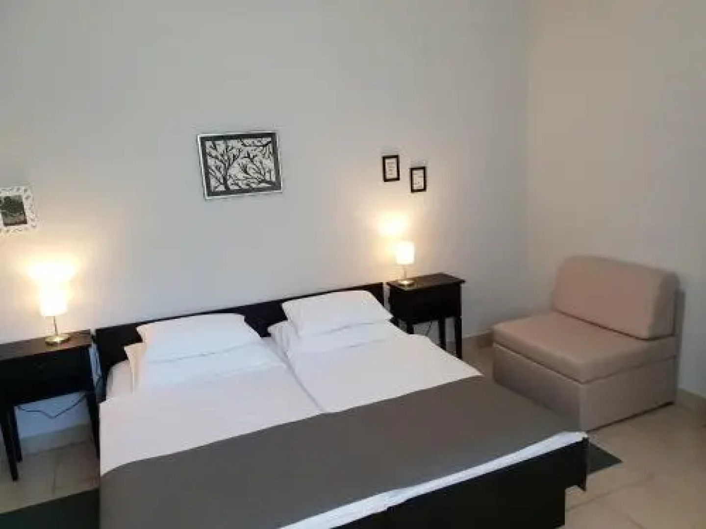 Apartment and B&B Mikleus