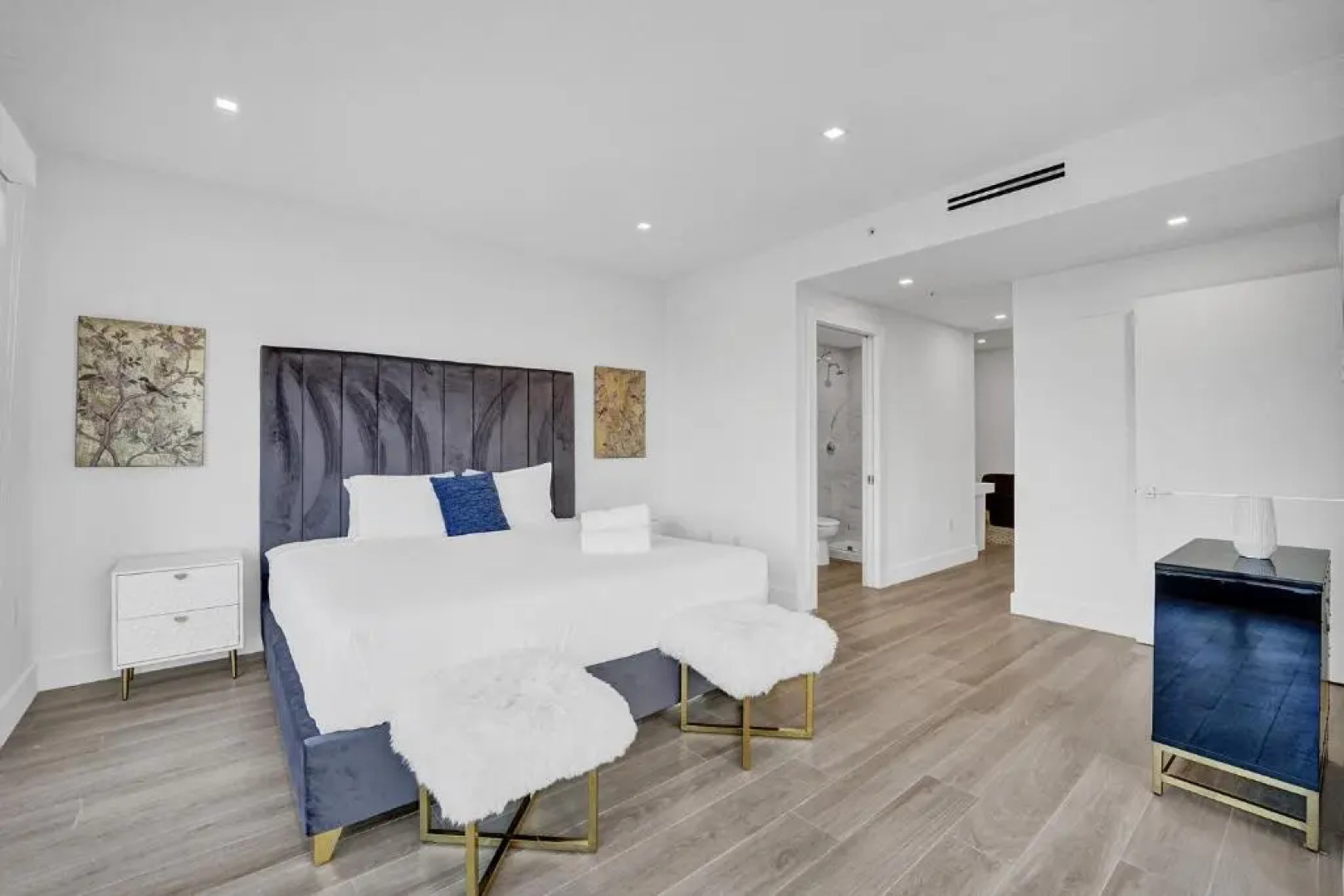 Up East Townhomes by Nomada Residences