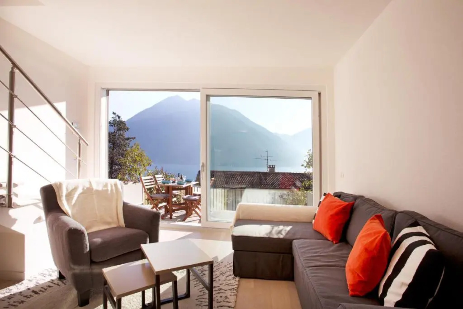 Argegno Pool apartment