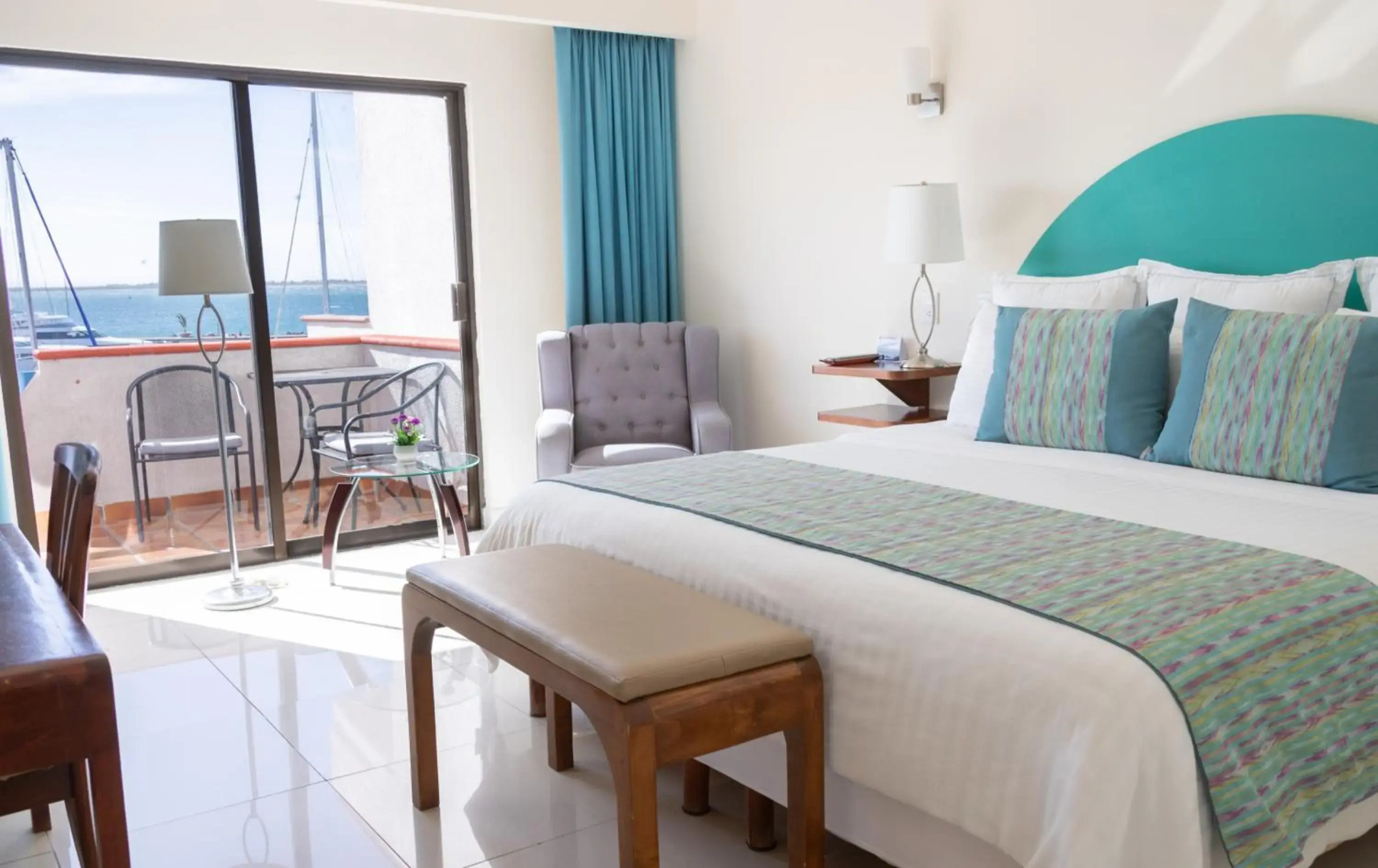 The Westmarine Waterfront Hotel