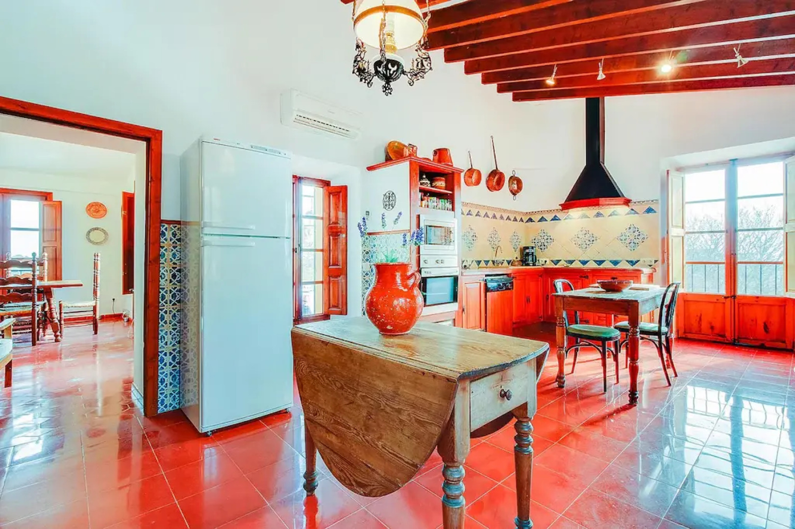 Cottage, Consell In Consell