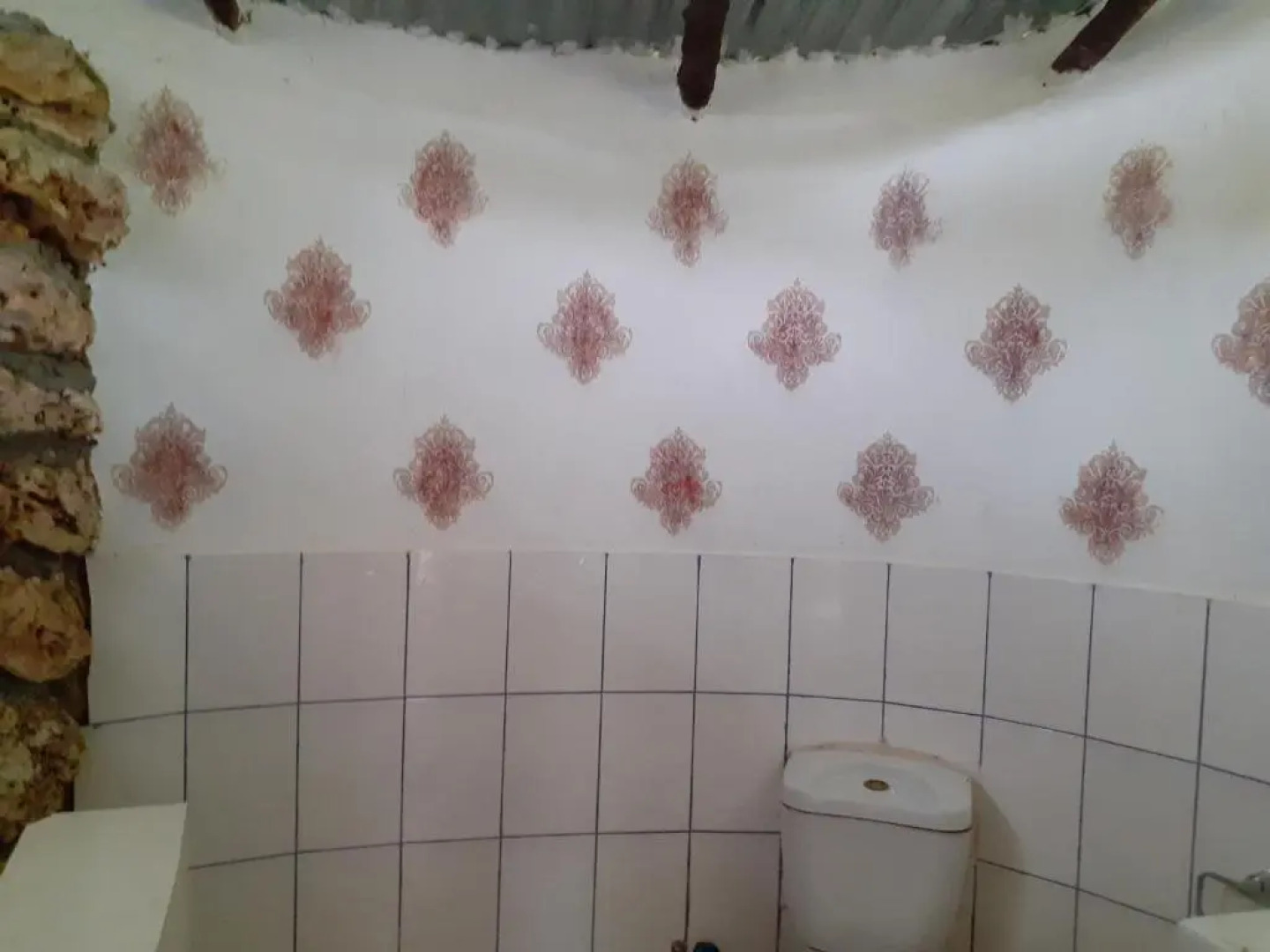 Gecko Nature Lodge & Swahili Divers