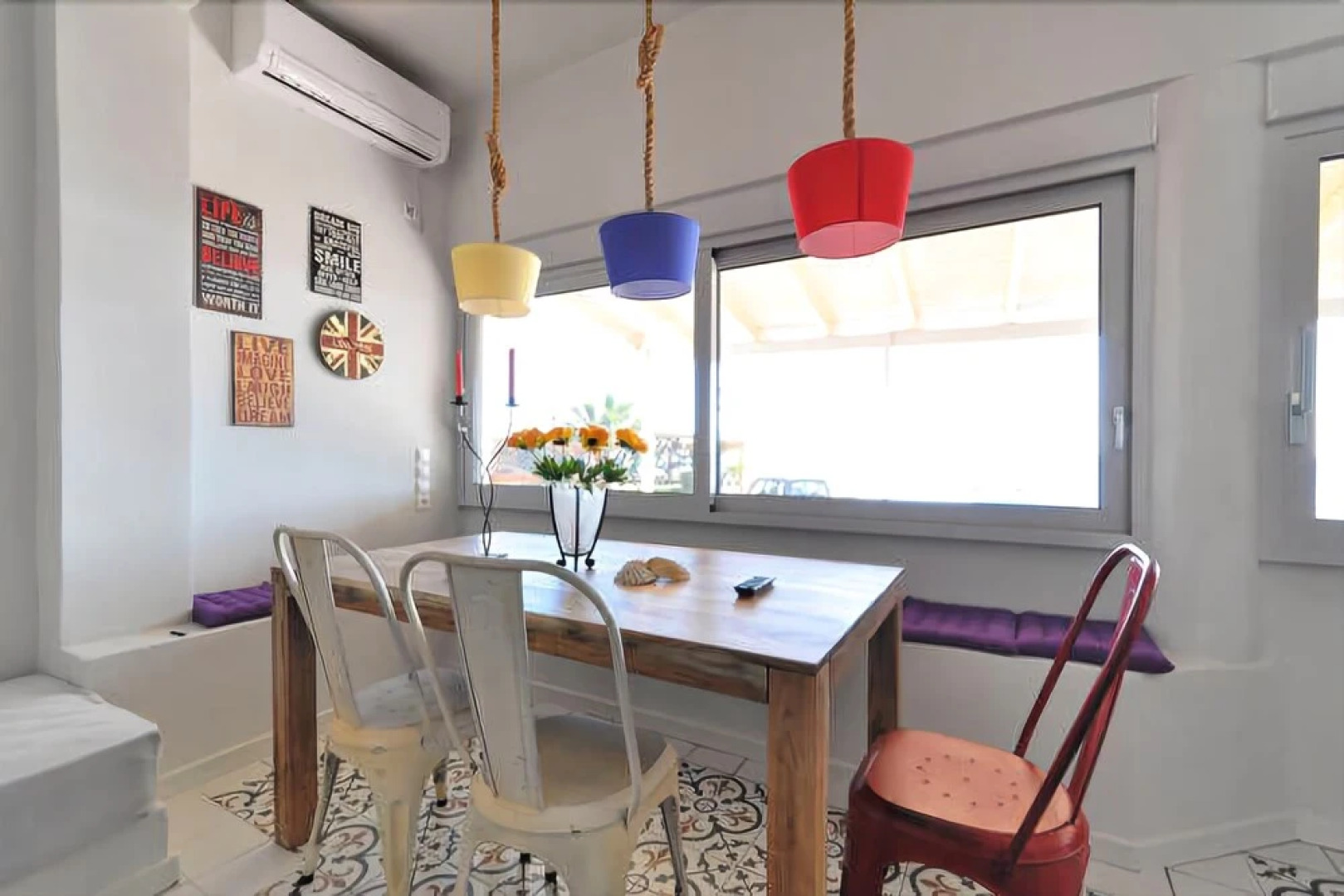 Beachfront Apartment Downtown