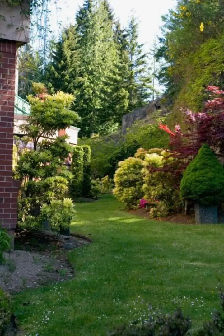 The Grand Hotel Nanaimo