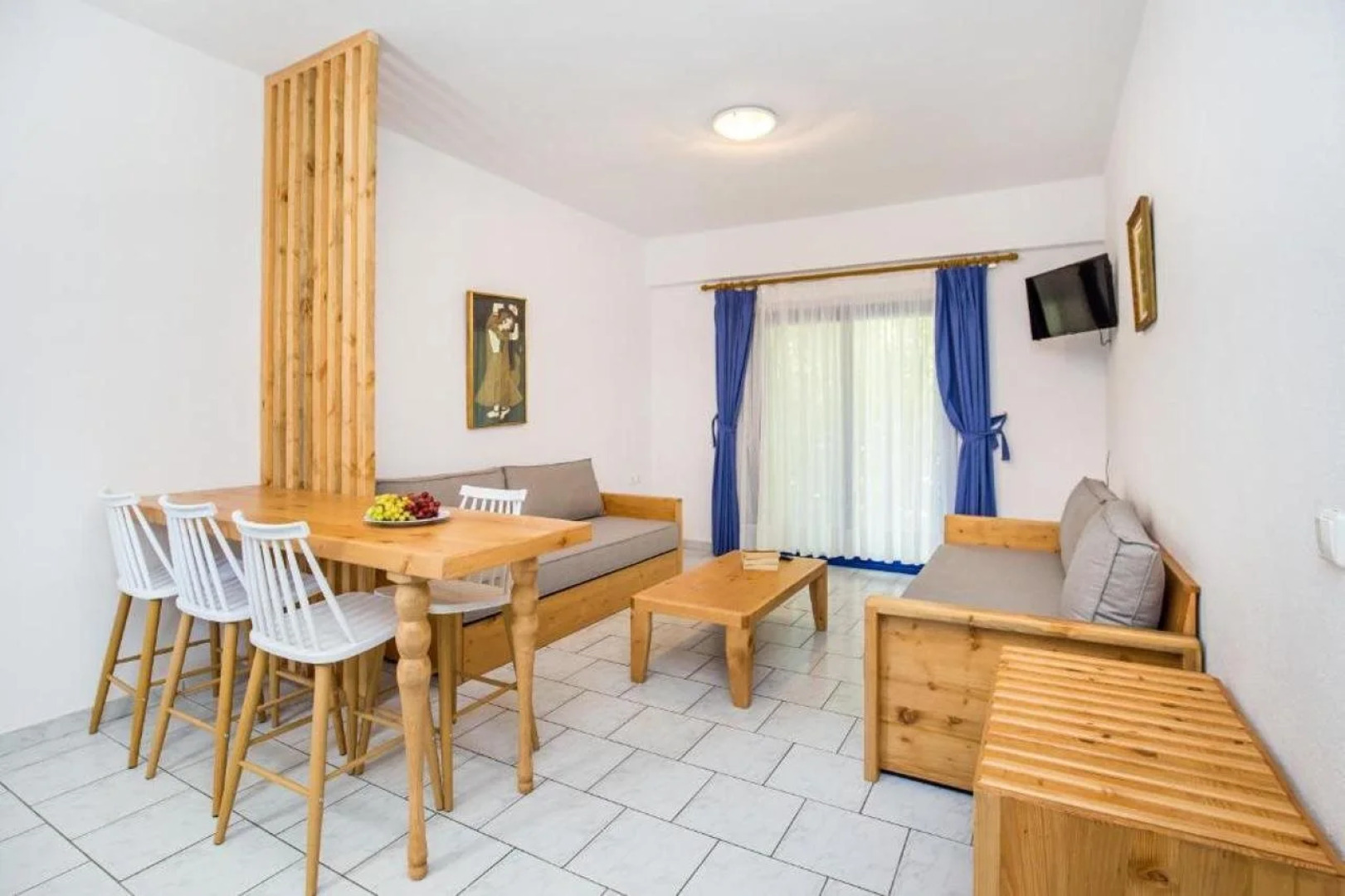 Rodon House Aparthotel