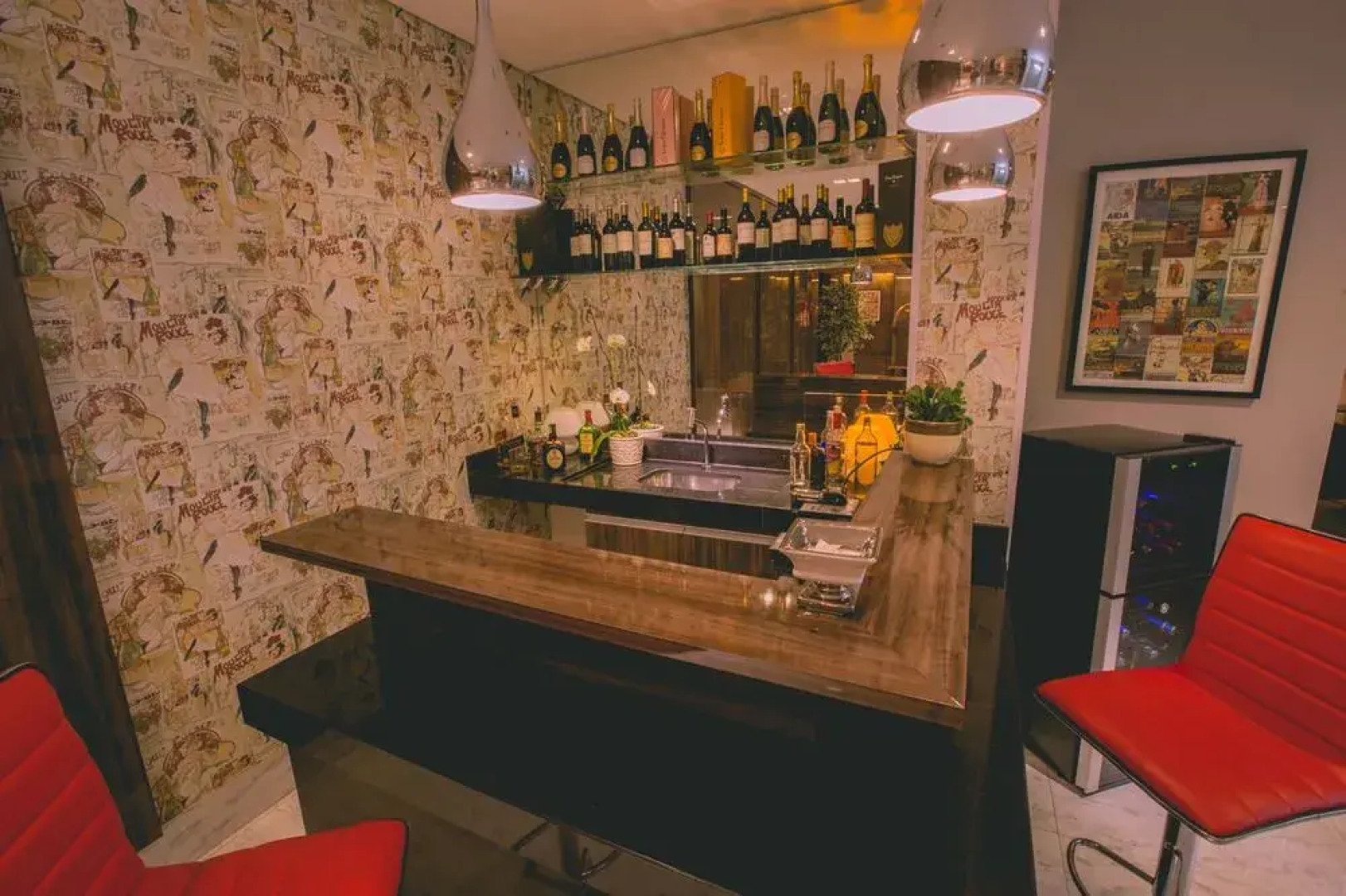 Prado Hotel Business