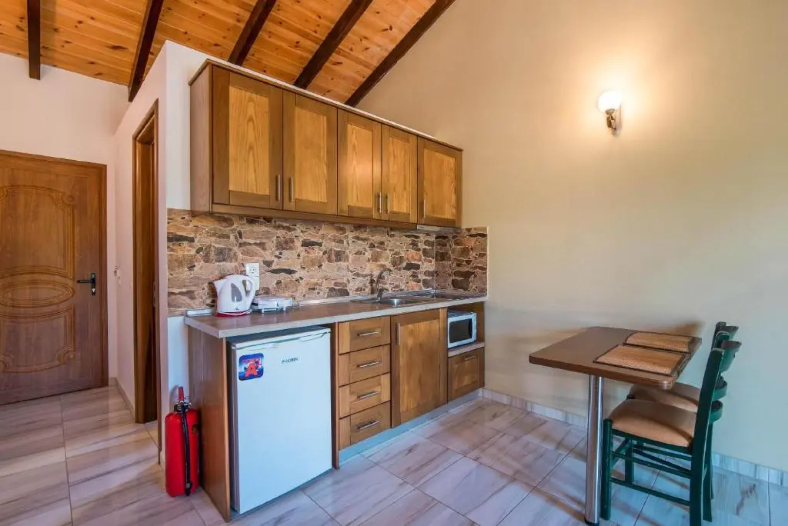 Mirage Arillas Studio Type C18