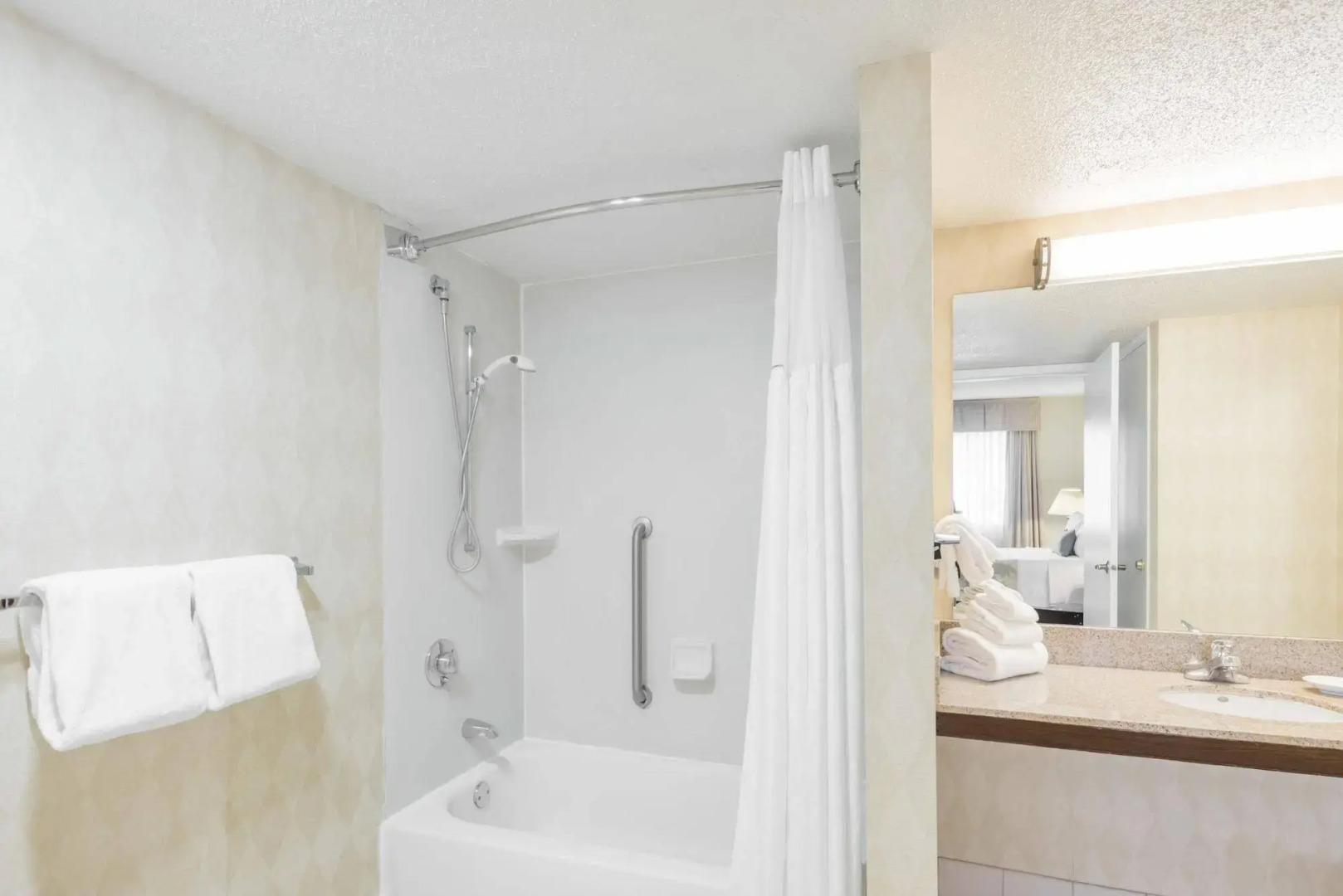 Best Western Fishkill Inn & Suites