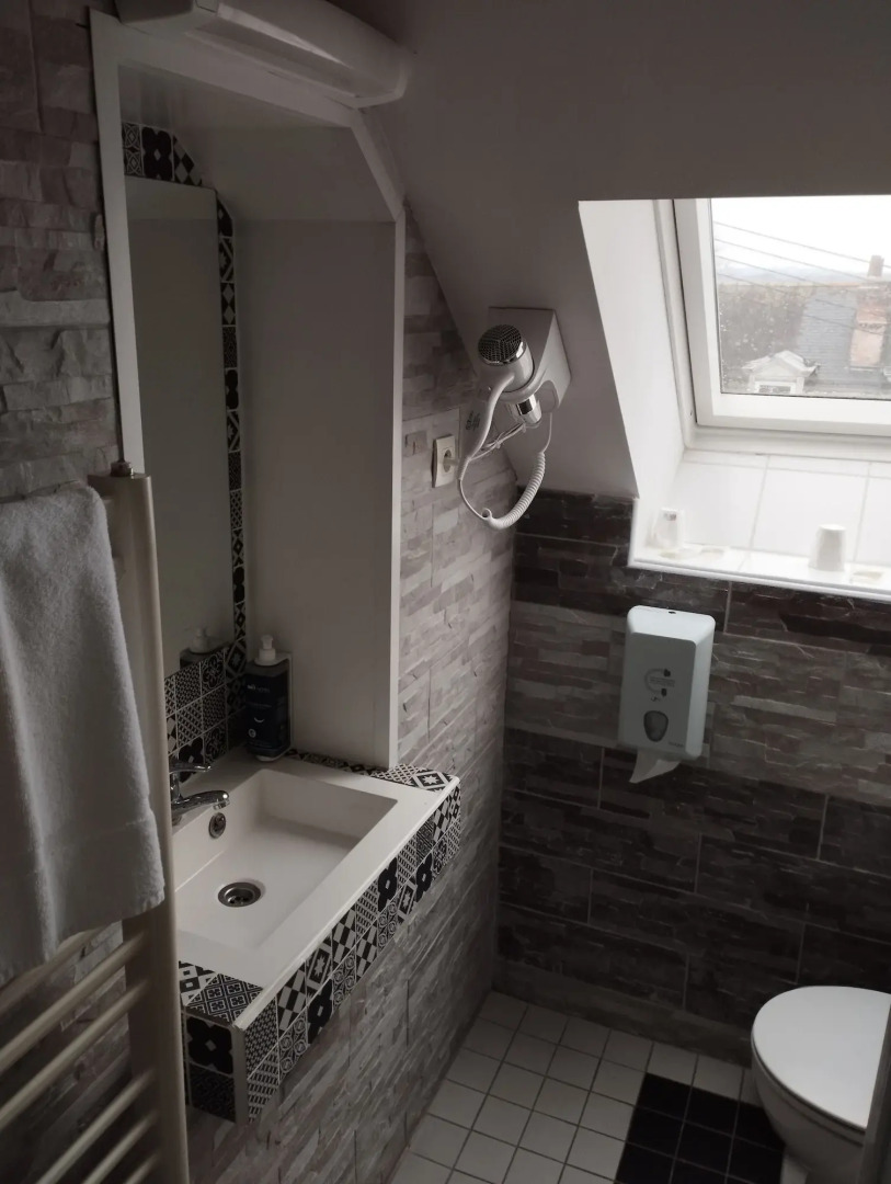 Brit Hotel L'Arrivée Guingamp (Ex:Brit Hotel Armor)