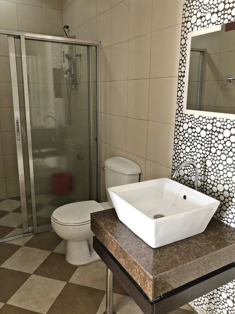 Quezon Premier Hotel Candelaria