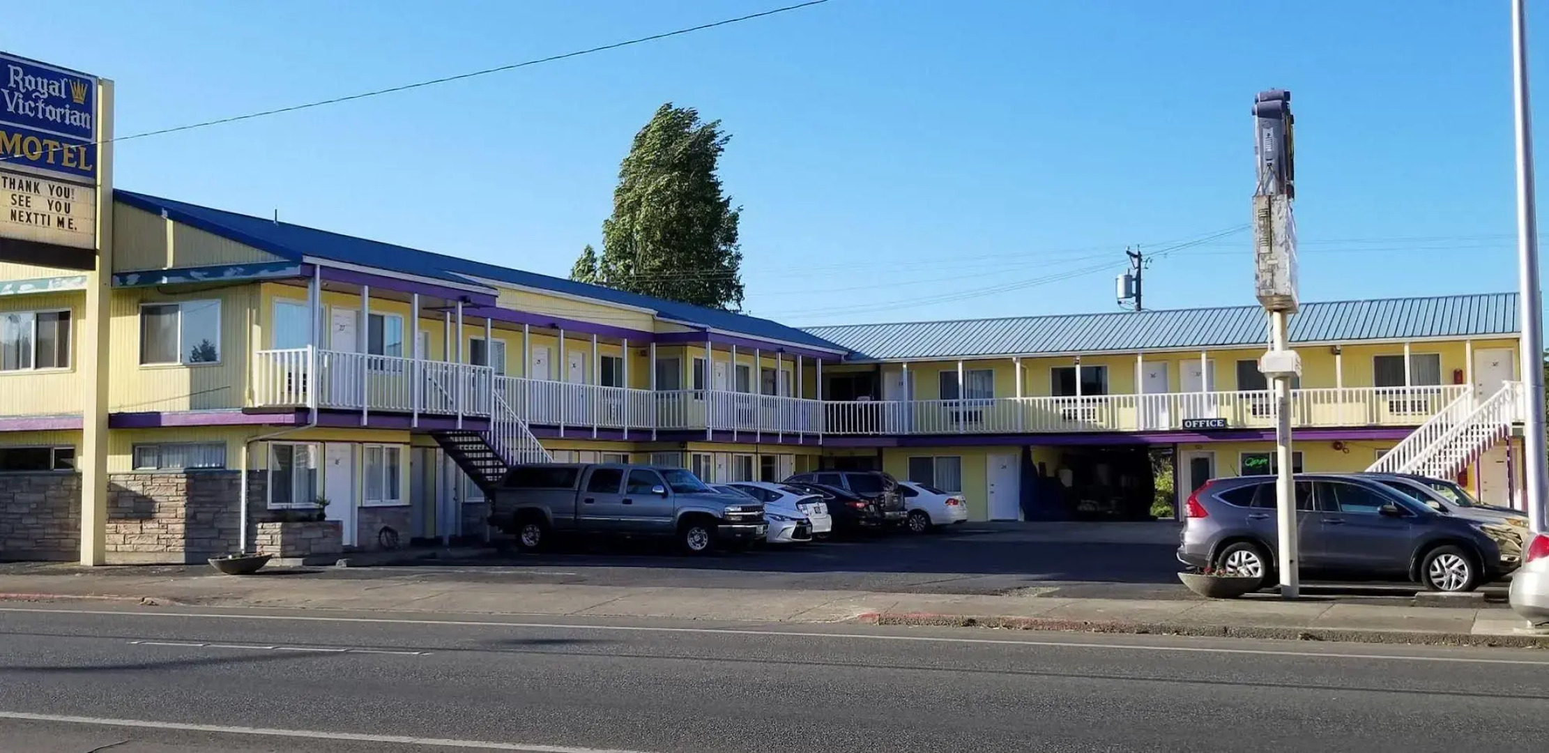 The Royal Victorian Motel