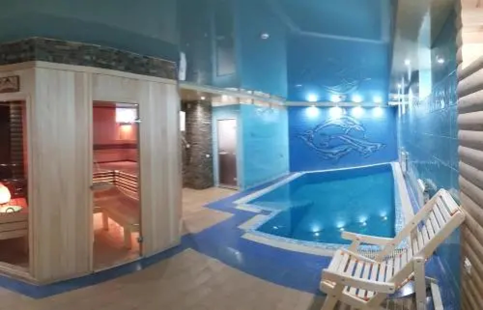 Three Dolphins Hotel