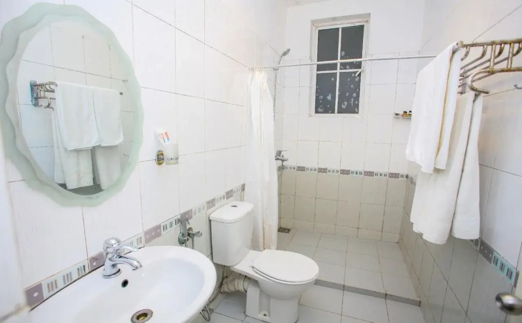 La Cottage Boutique Hotel & Restuarant