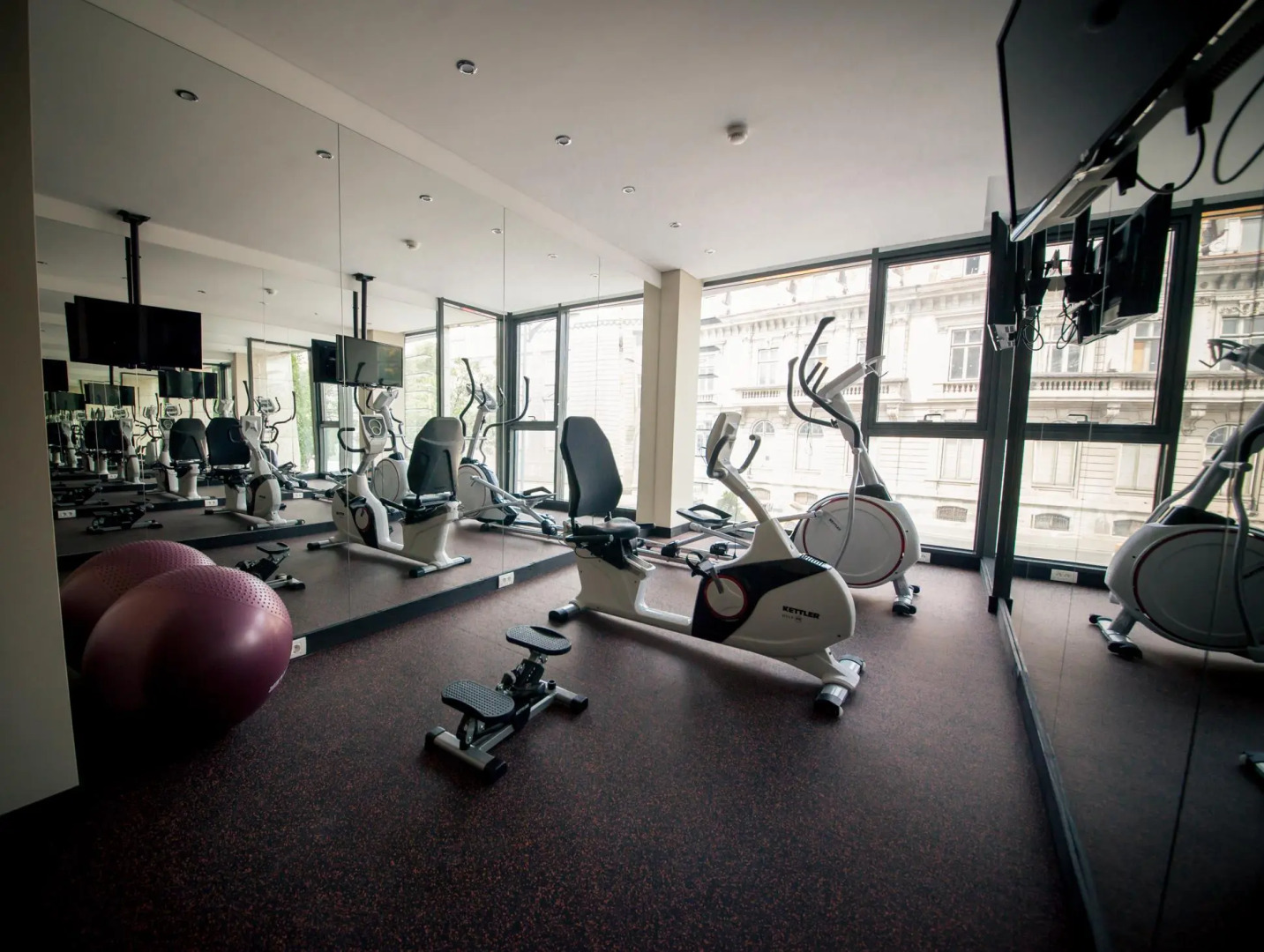 Leonardo Bucharest City Center