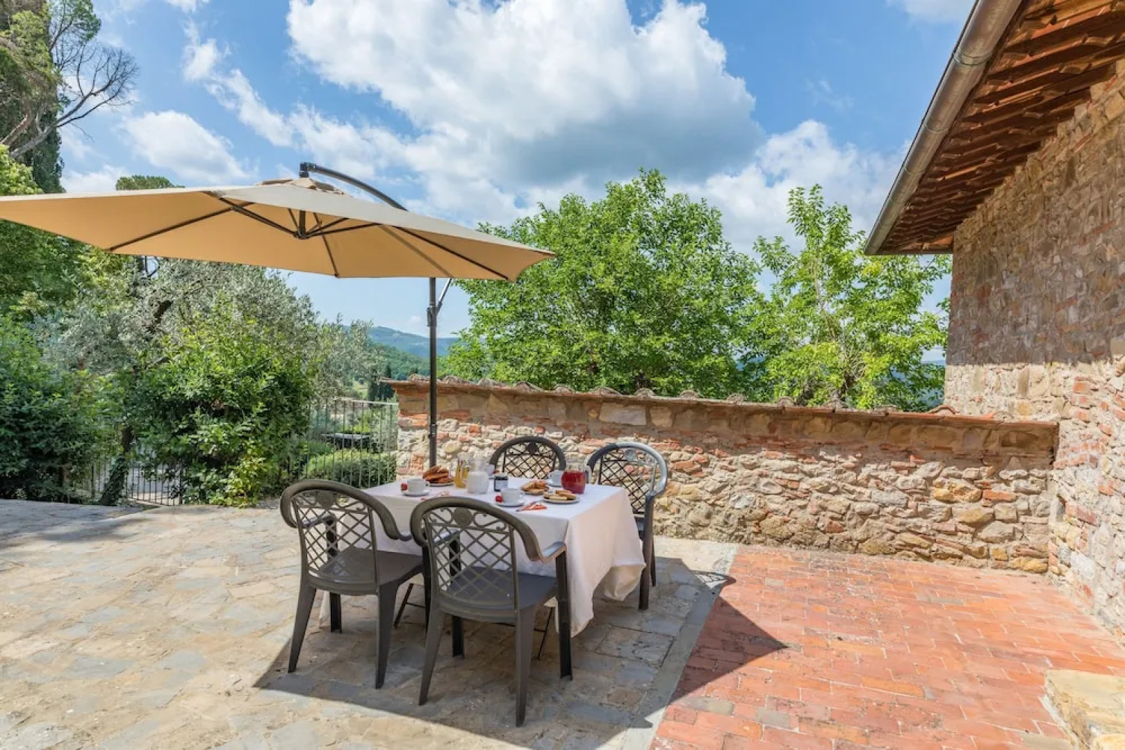 Tenuta La Pieve Casale Il Giglio