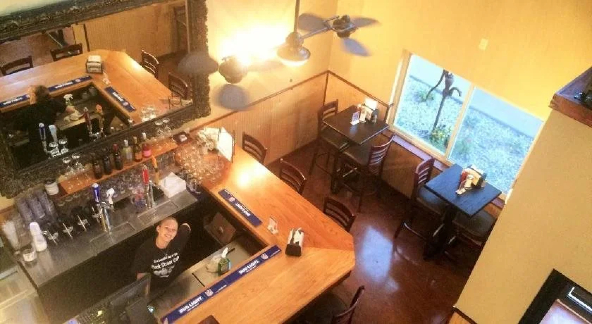 Golden Manor Inn & Suites