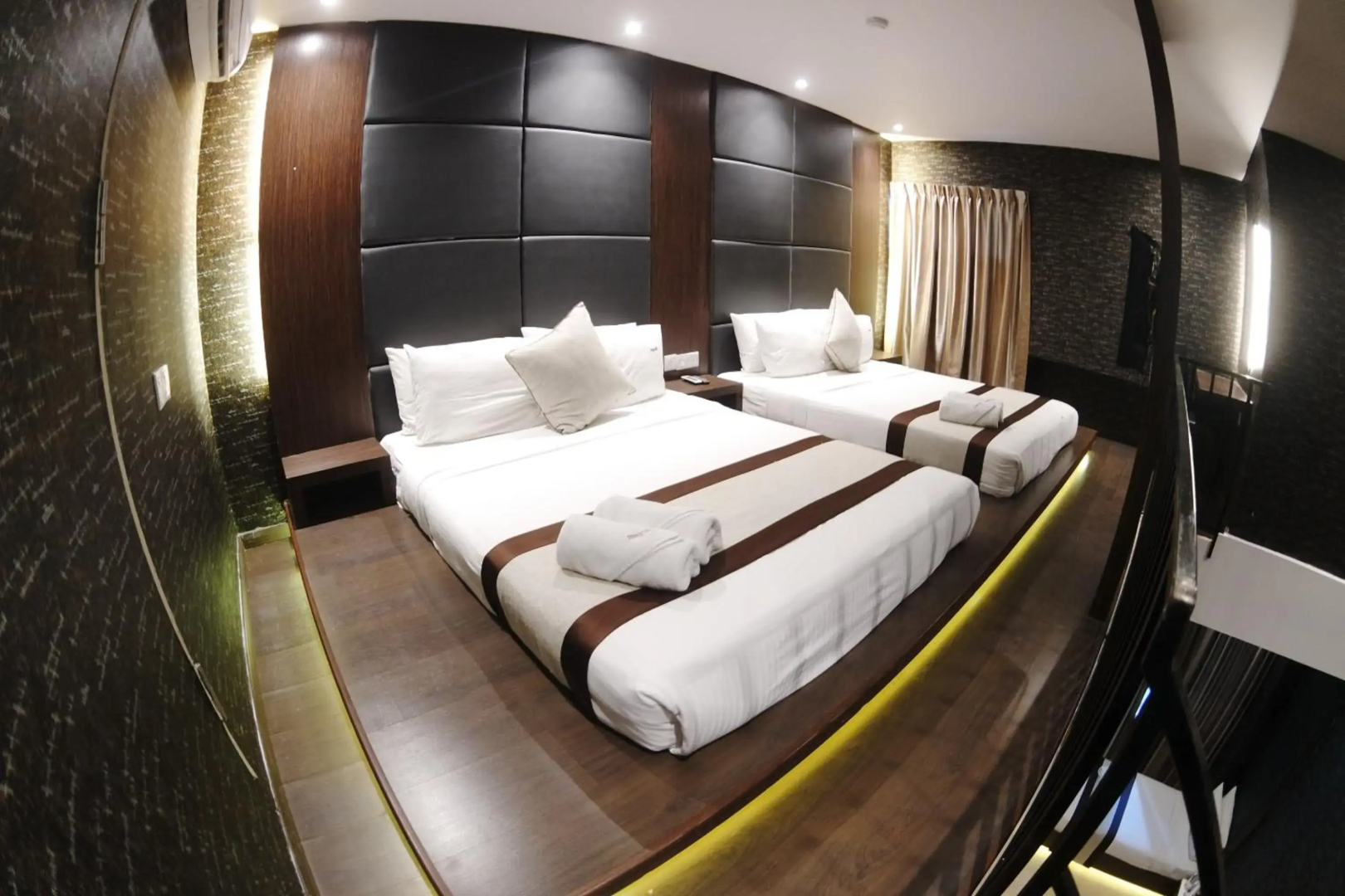 HereHotel