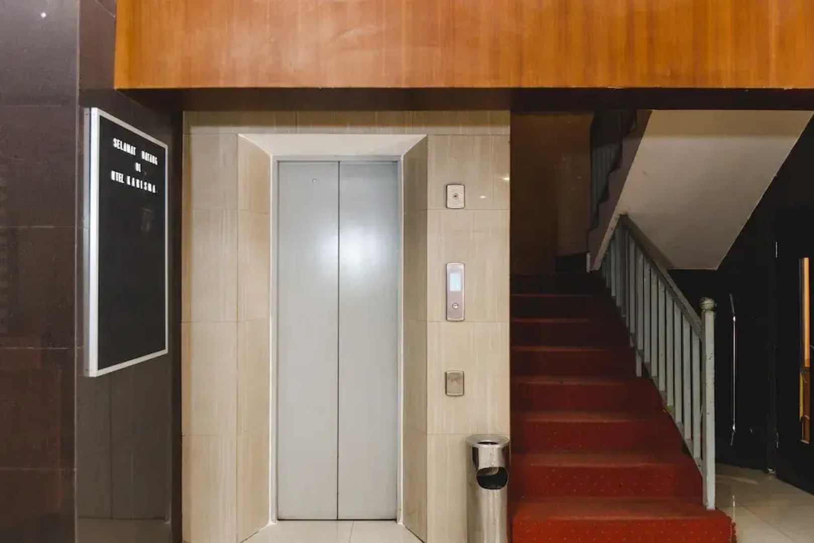 Capital O 2009 Hotel Charisma Marine